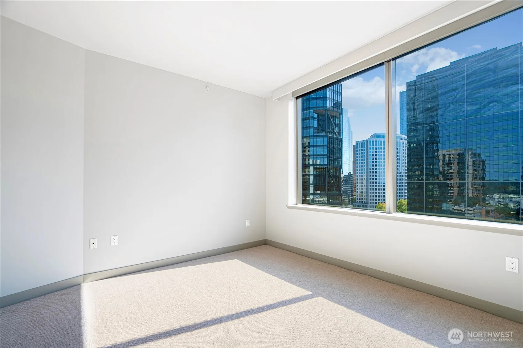 10610 NE 9th Place #1502, Bellevue, WA 98004