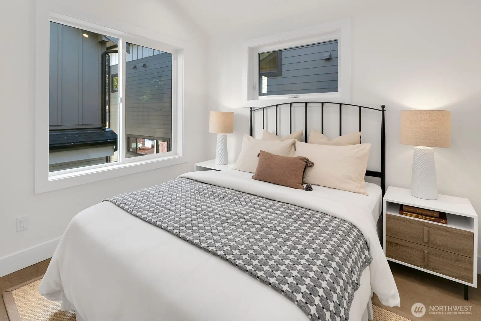 3816 NE 89th Street , Seattle, WA 98115