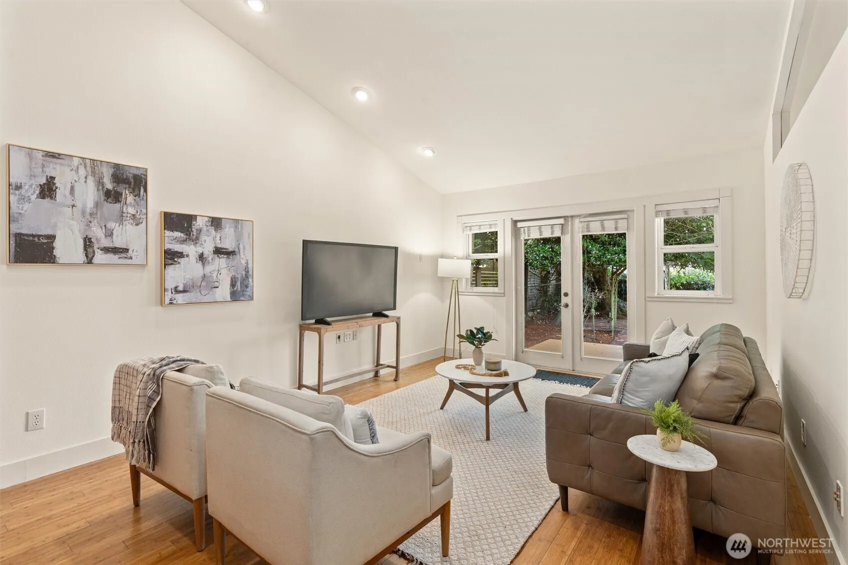 511 30th Avenue , Seattle, WA 98122