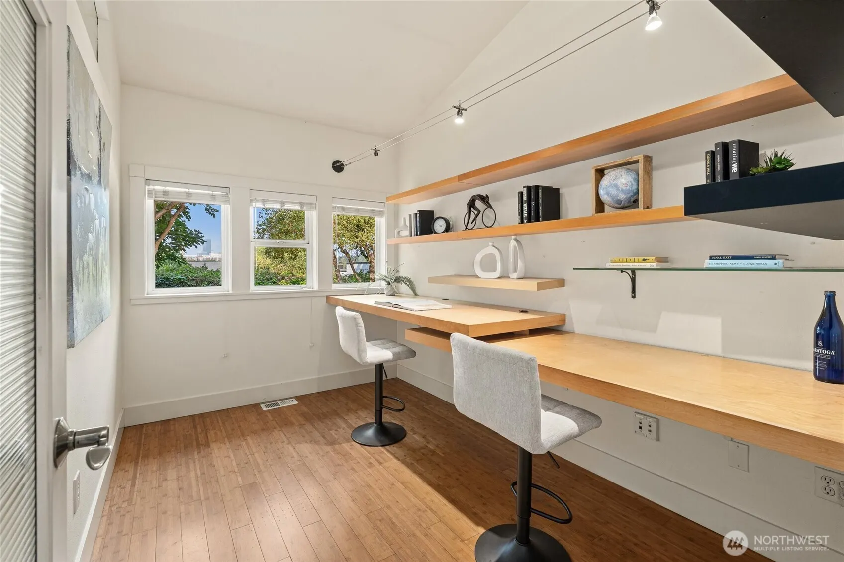 511 30th Avenue , Seattle, WA 98122