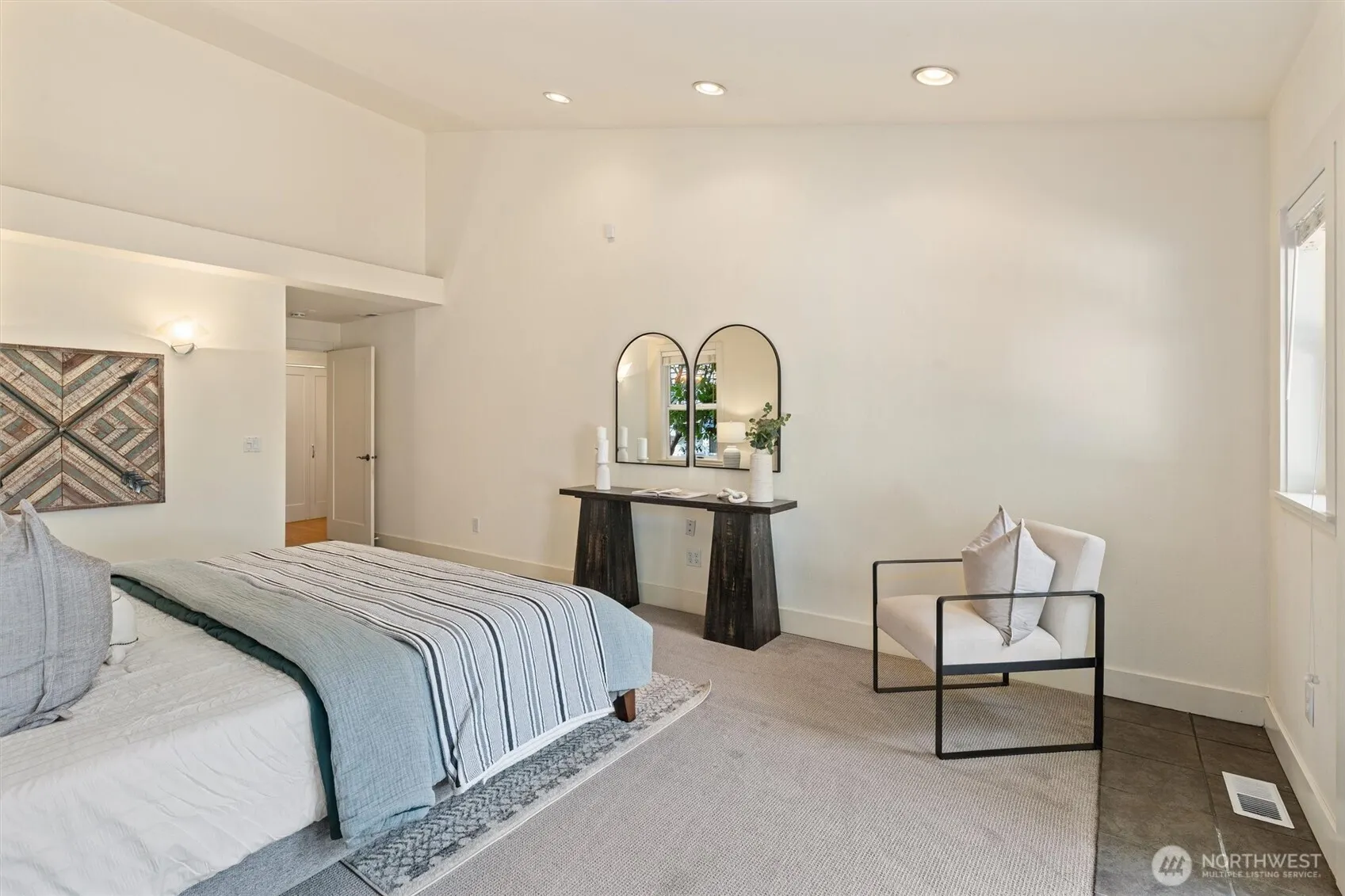 511 30th Avenue , Seattle, WA 98122