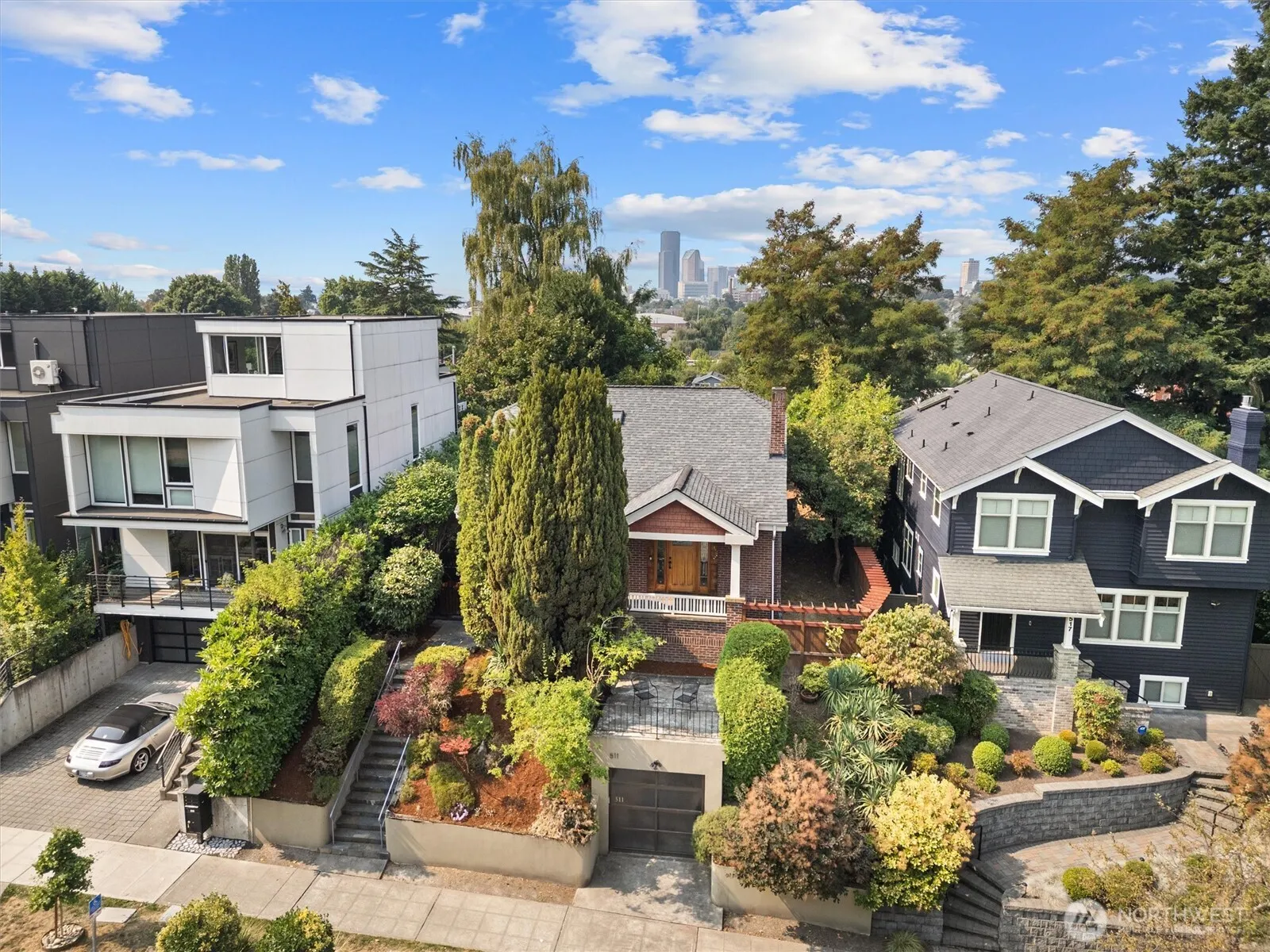 511 30th Avenue , Seattle, WA 98122