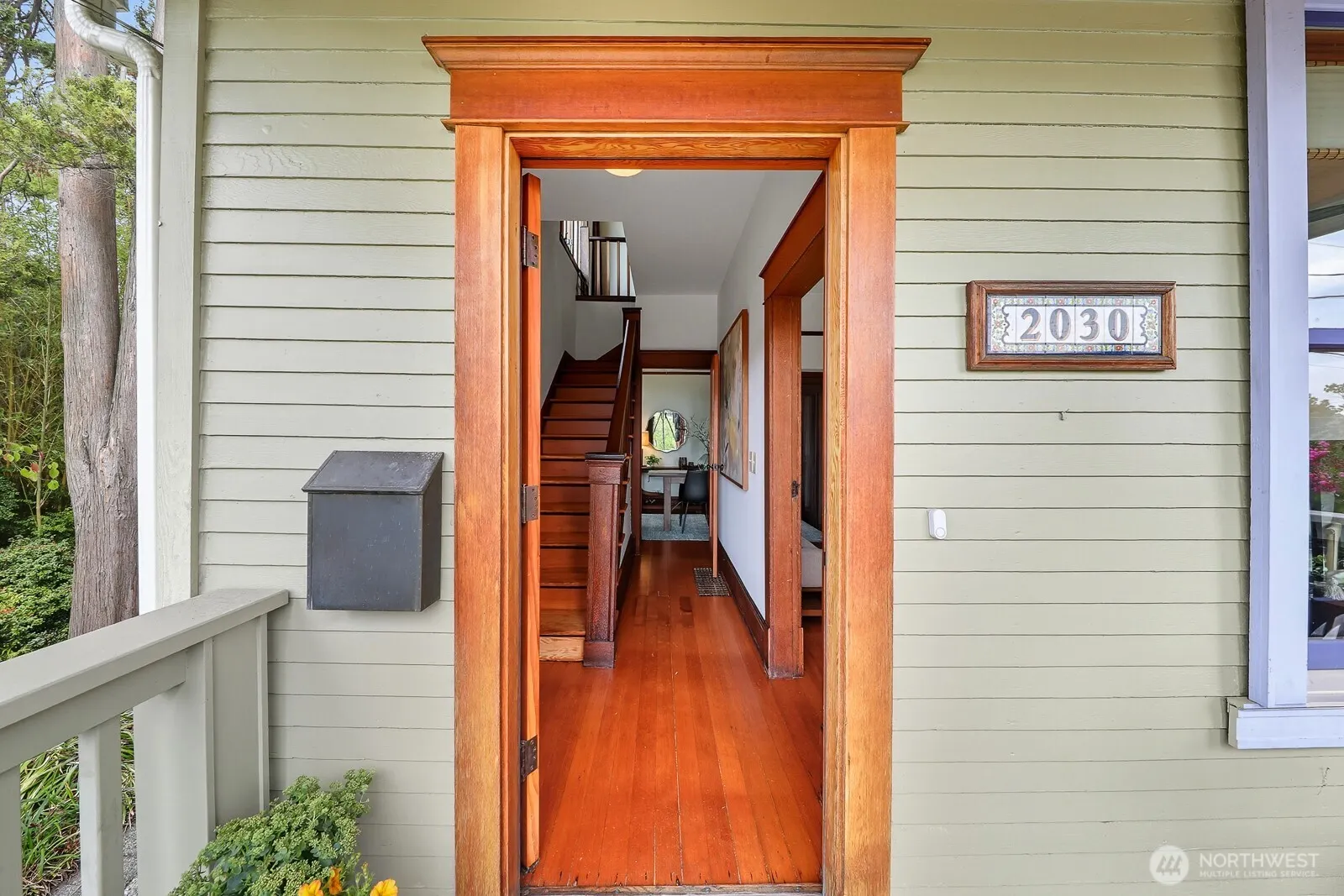 2030 S Ingersoll Place , Seattle, WA 98144