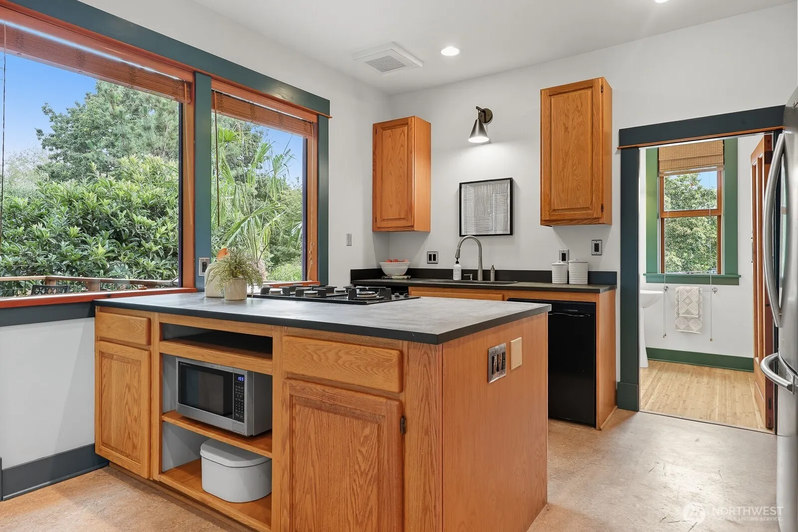 2030 S Ingersoll Place , Seattle, WA 98144