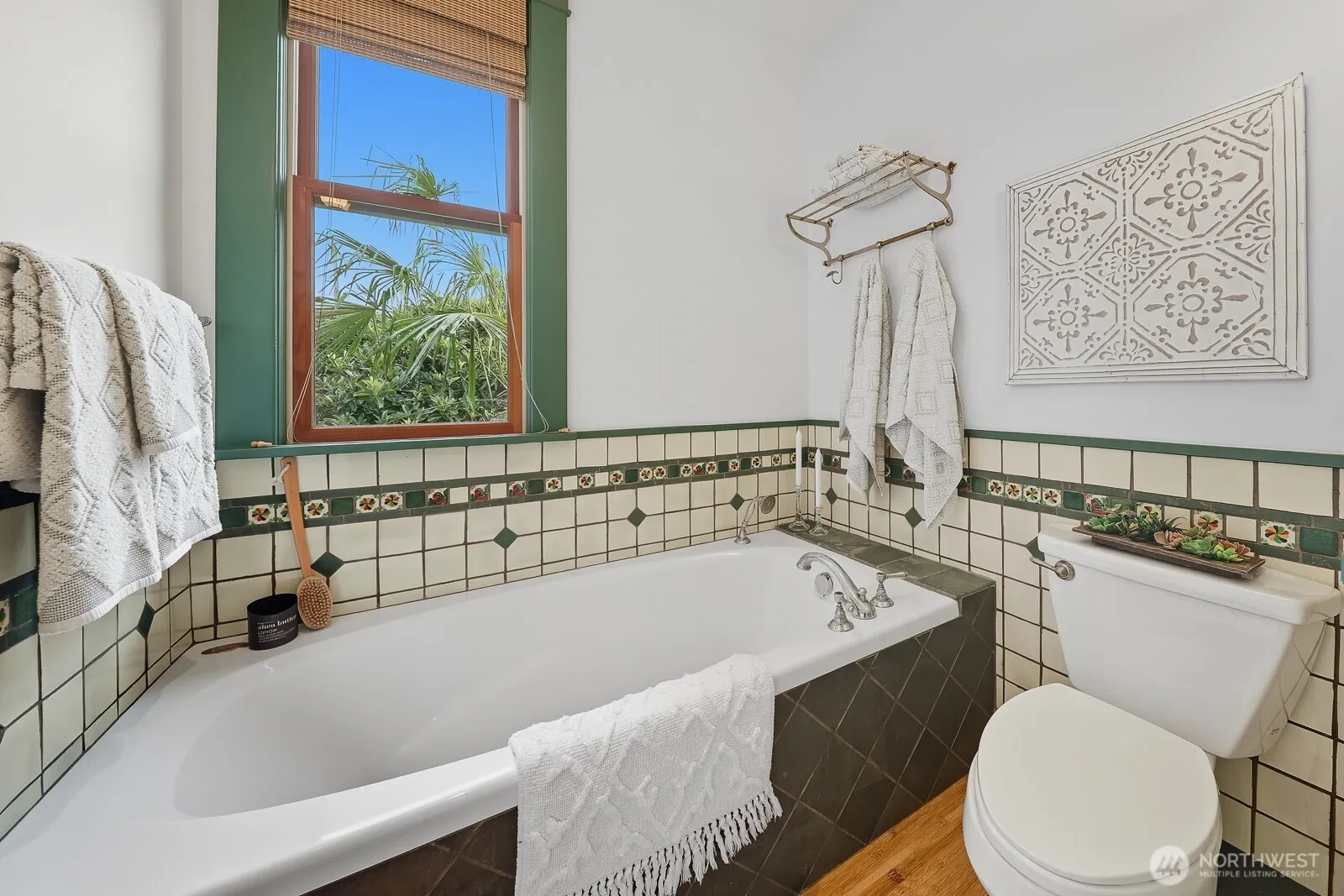 2030 S Ingersoll Place , Seattle, WA 98144