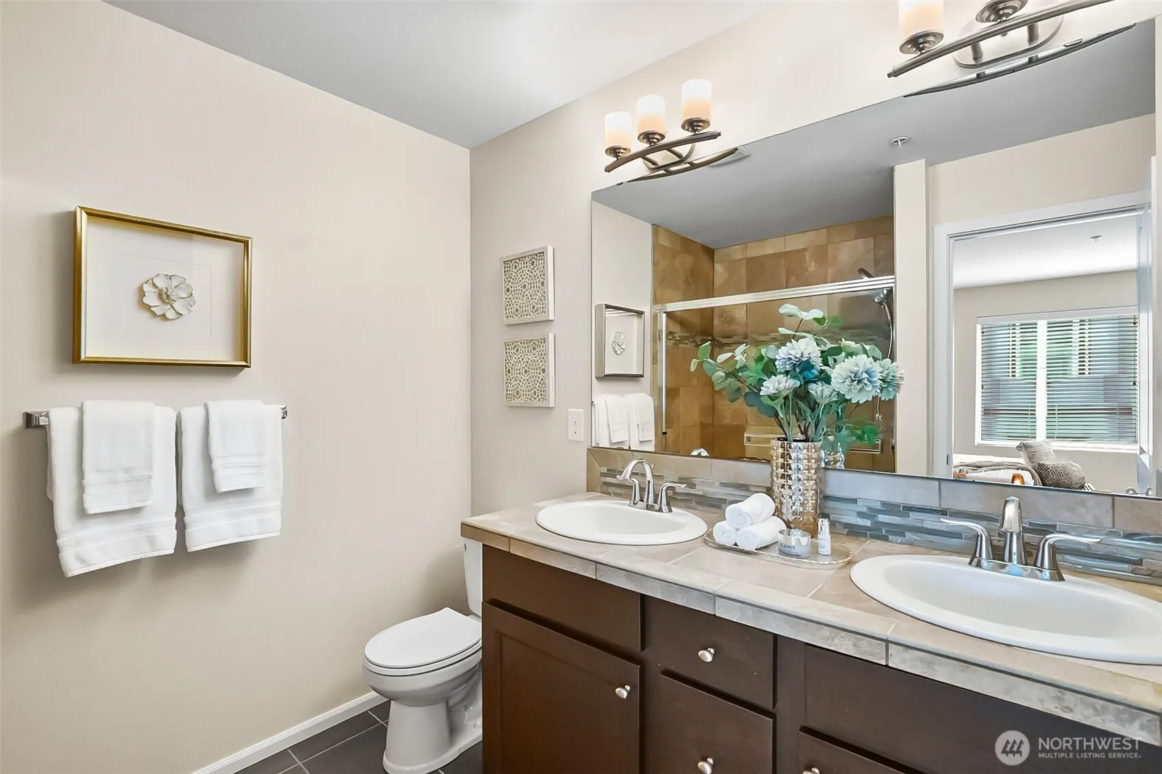 10370 156th Place NE #102, Redmond, WA 98052