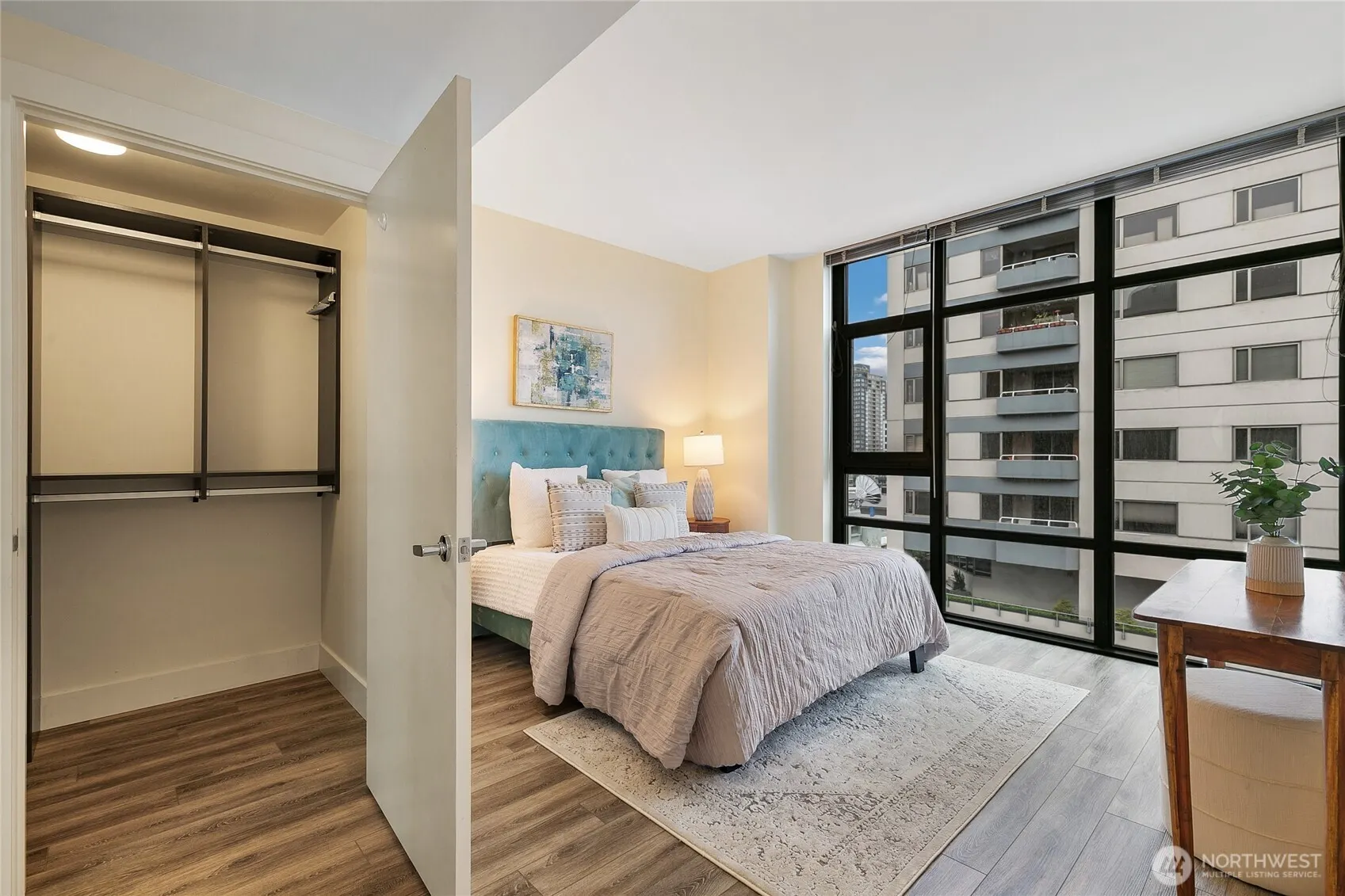 2911 2nd Avenue #1003, Seattle, WA 98121