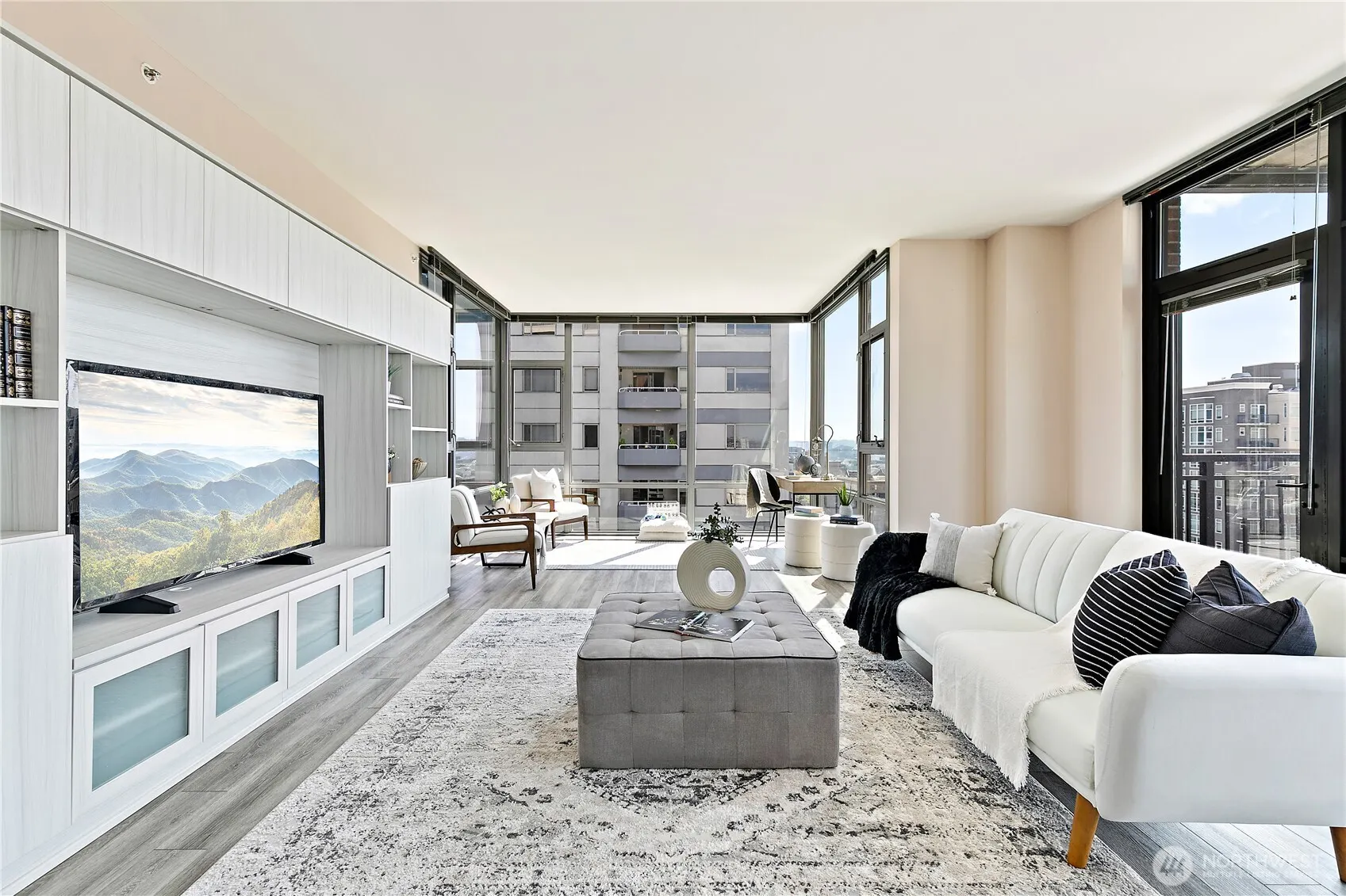 2911 2nd Avenue #1003, Seattle, WA 98121