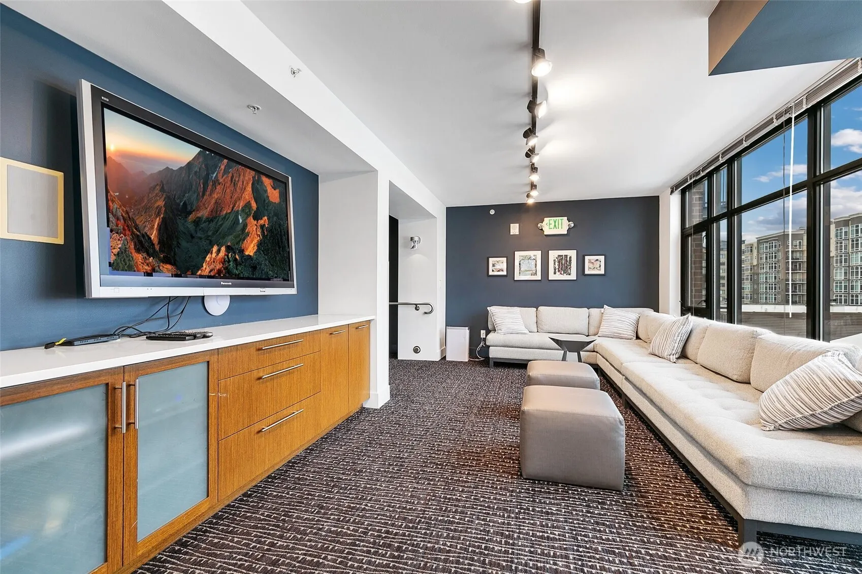 2911 2nd Avenue #1003, Seattle, WA 98121