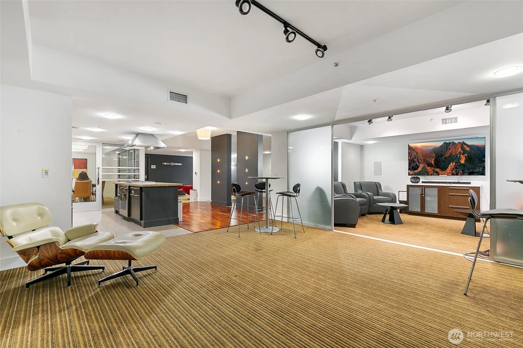 2911 2nd Avenue #1003, Seattle, WA 98121