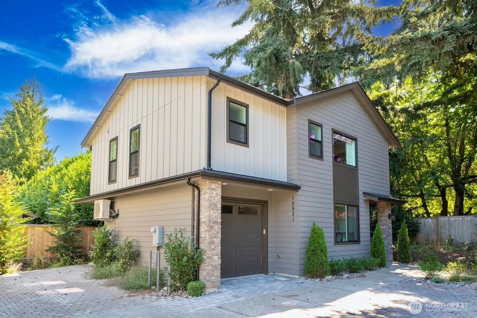 10931 NE 133rd Street , Kirkland, WA 98034