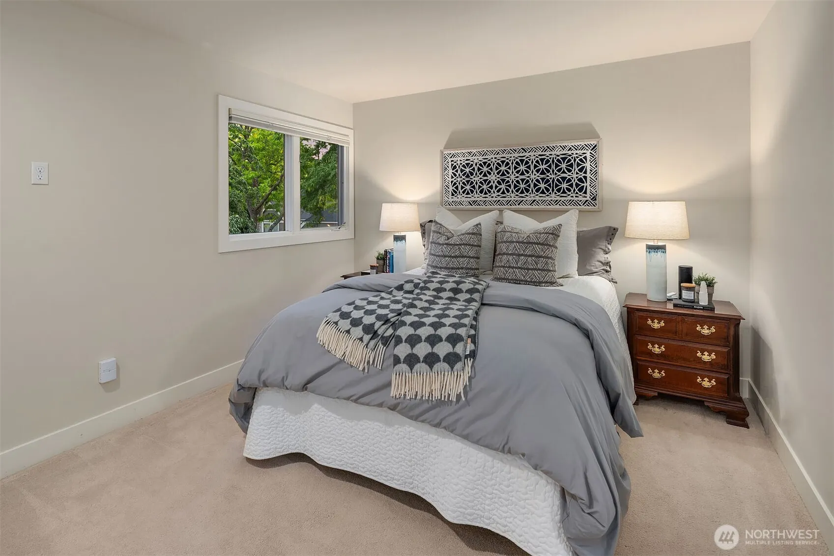 1778 Bellevue Way NE, Bellevue, WA 98004