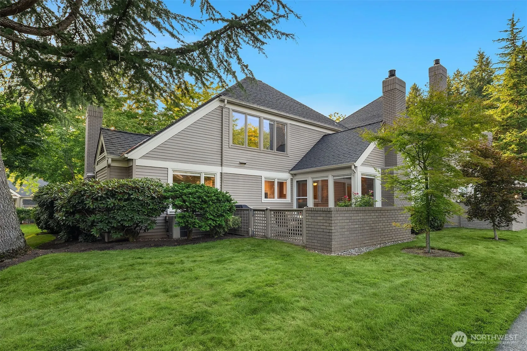 1778 Bellevue Way NE, Bellevue, WA 98004