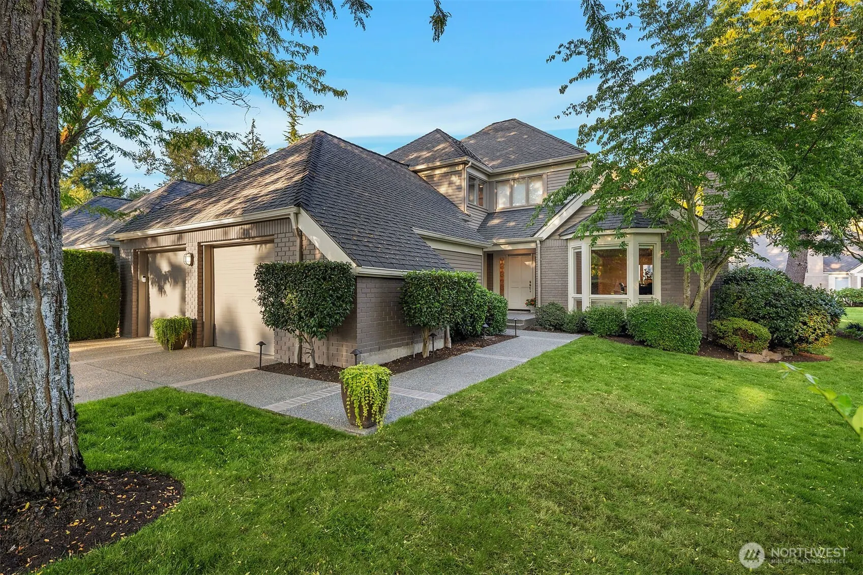 1778 Bellevue Way NE, Bellevue, WA 98004