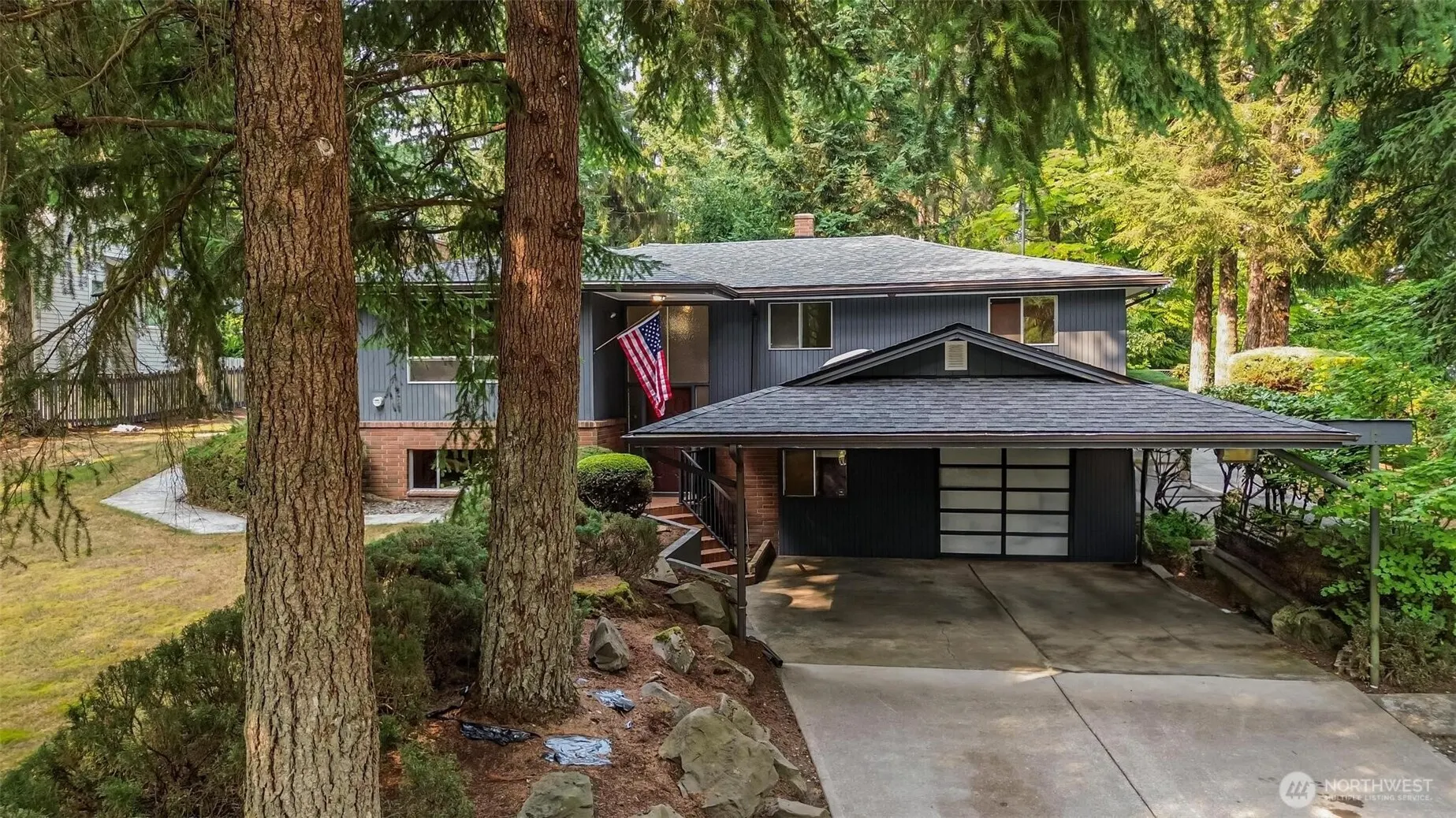 18630 SE 216th Street , Renton, WA 98058