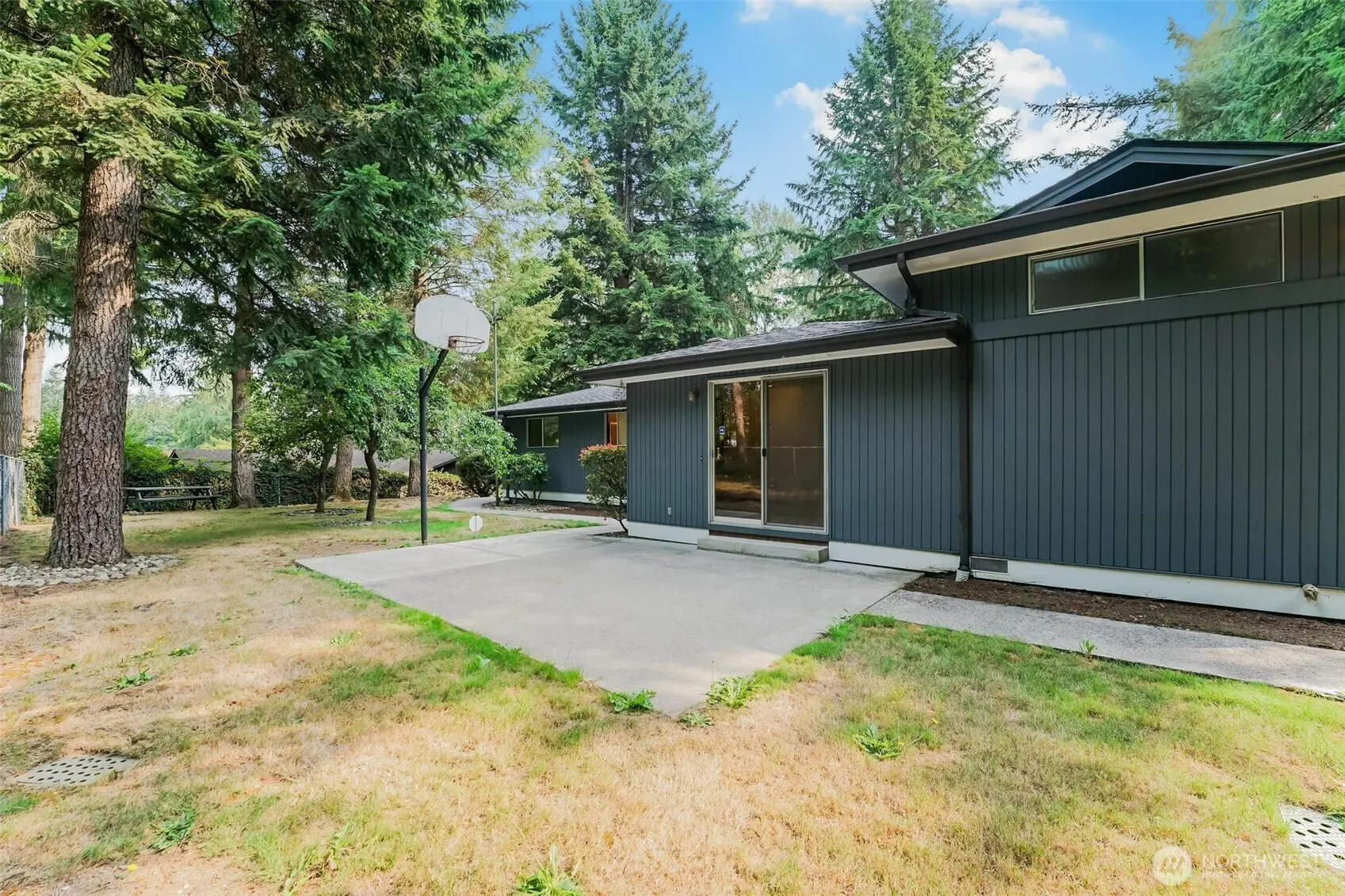 18630 SE 216th Street , Renton, WA 98058