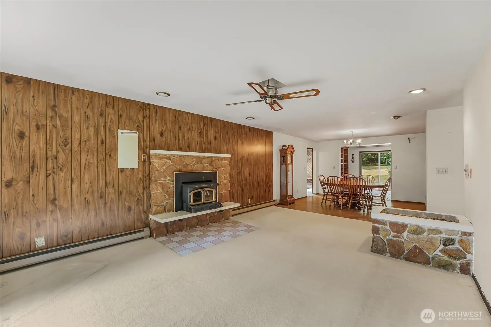 18630 SE 216th Street , Renton, WA 98058