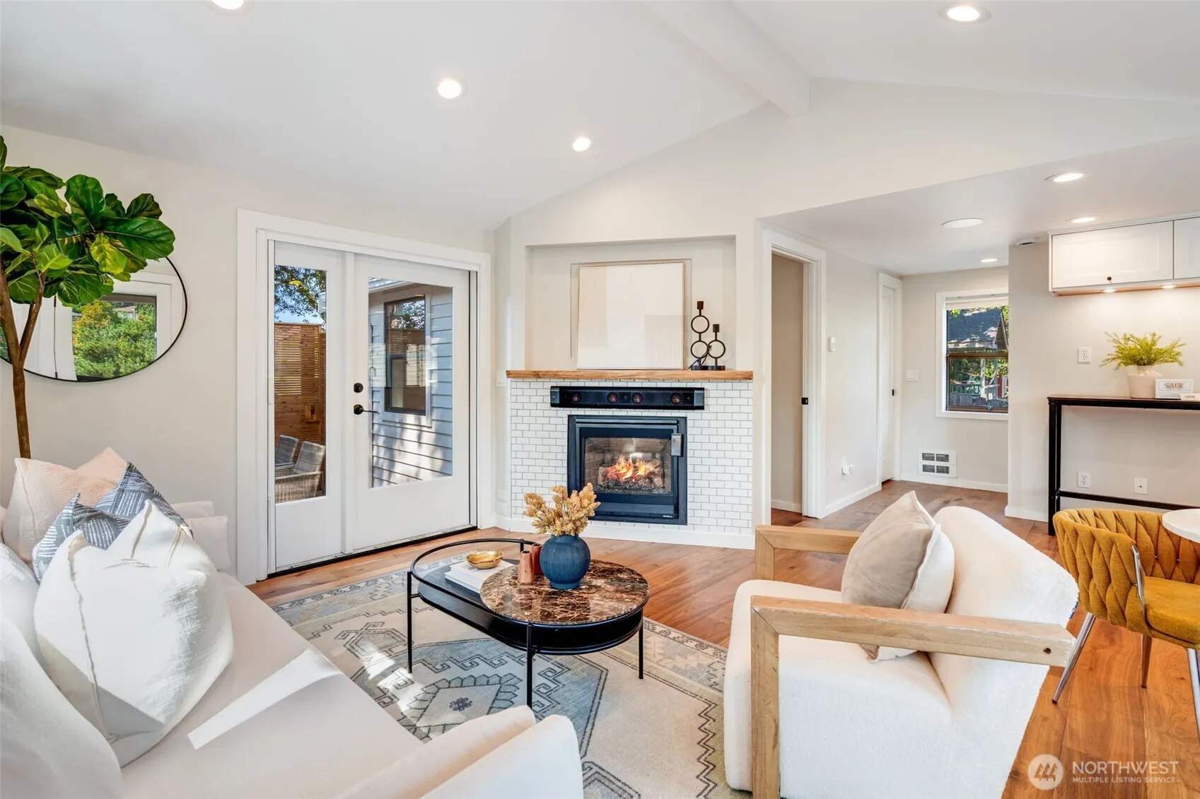 9015 Burke Avenue N, Seattle, WA 98103