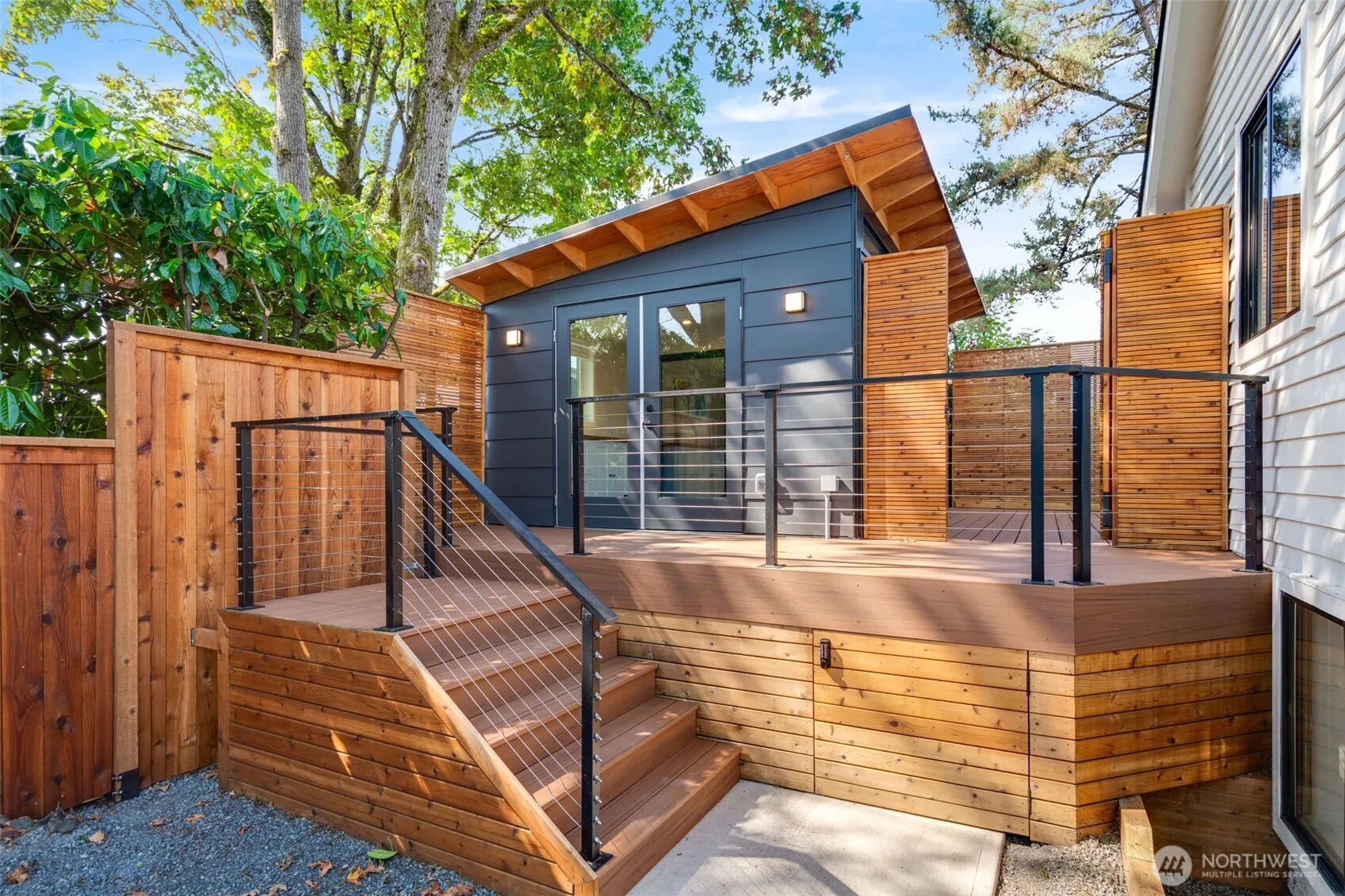 9015 Burke Avenue N, Seattle, WA 98103