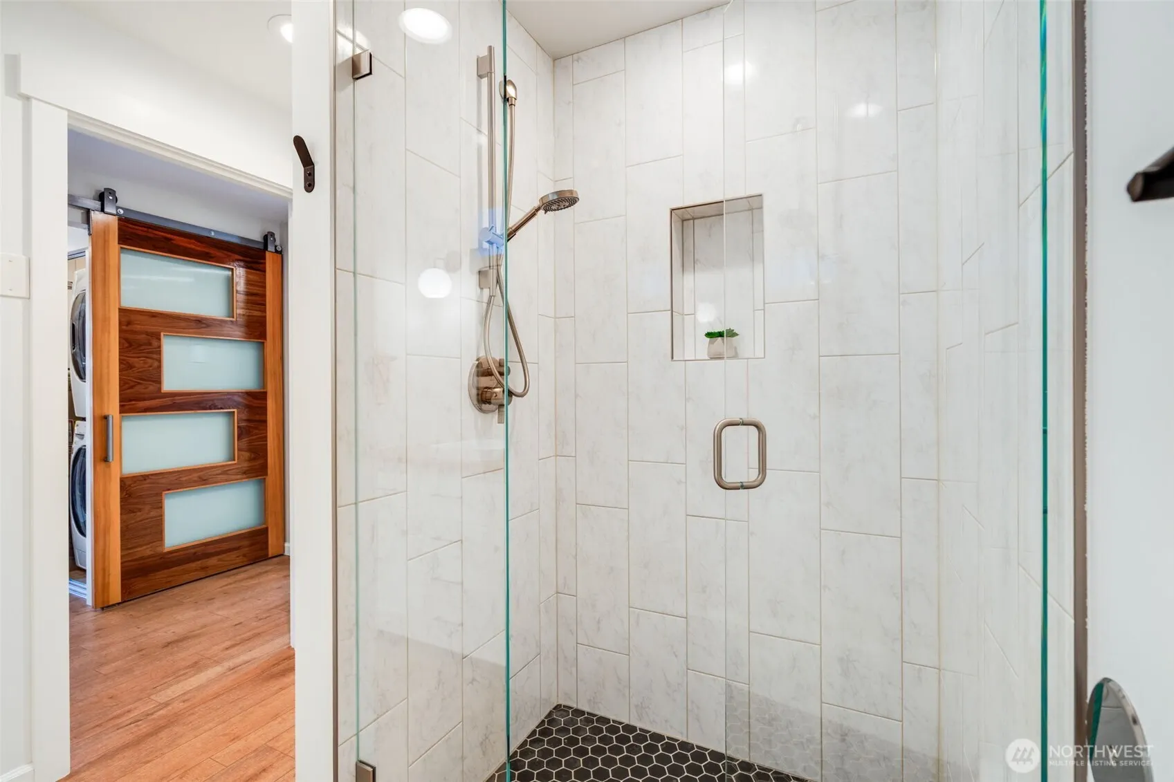 9015 Burke Avenue N, Seattle, WA 98103