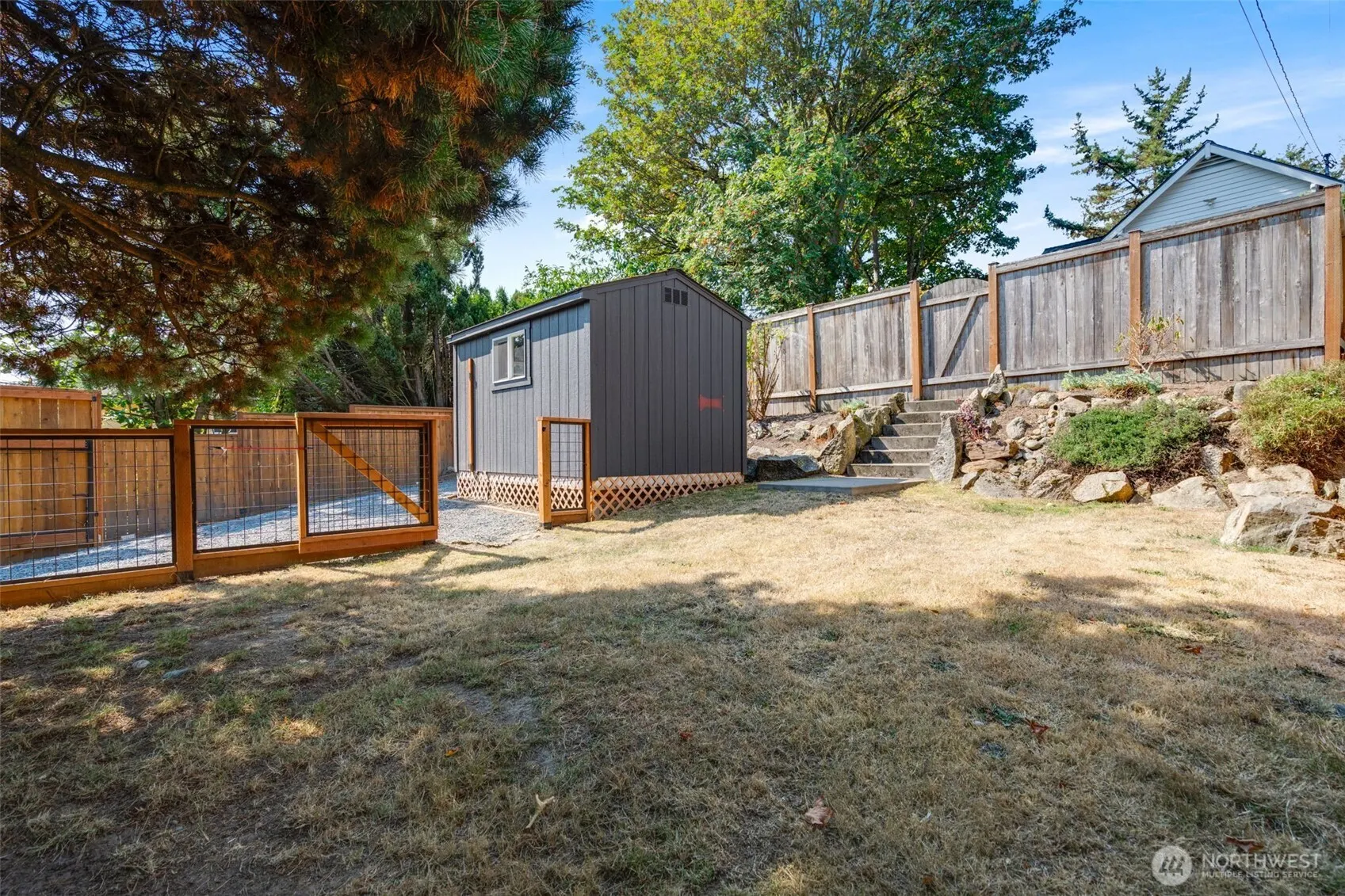 9015 Burke Avenue N, Seattle, WA 98103