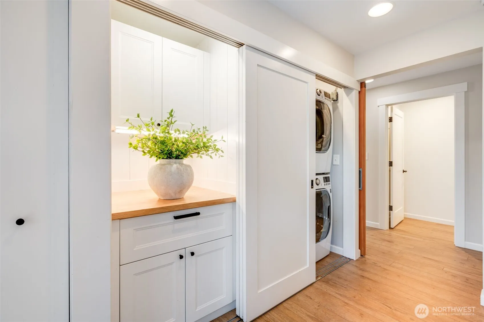 9015 Burke Avenue N, Seattle, WA 98103
