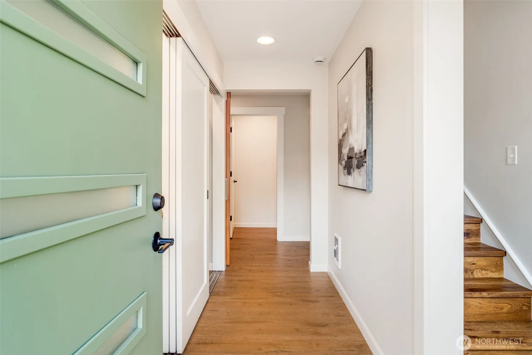 9015 Burke Avenue N, Seattle, WA 98103