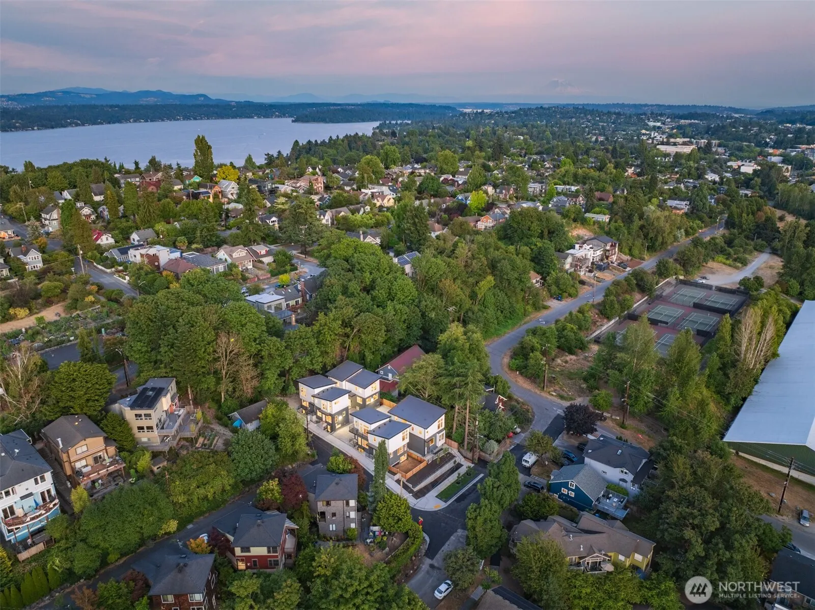 2809 S Grand Street , Seattle, WA 98144