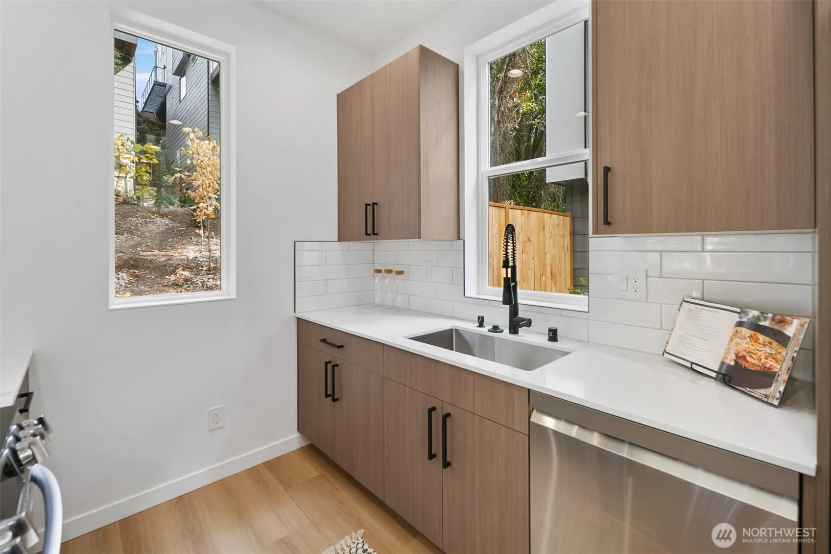 2809 S Grand Street , Seattle, WA 98144