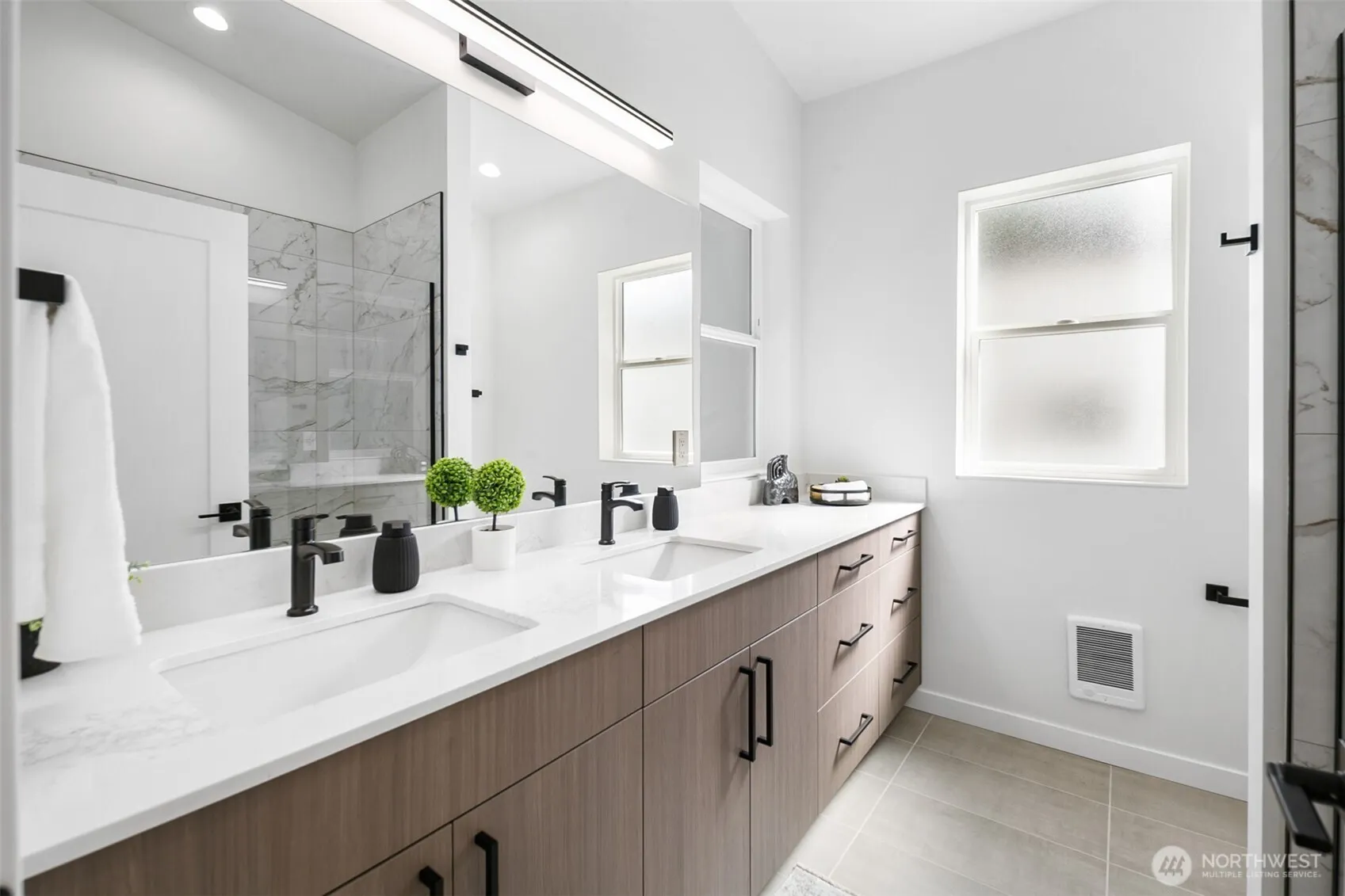 2809 S Grand Street , Seattle, WA 98144