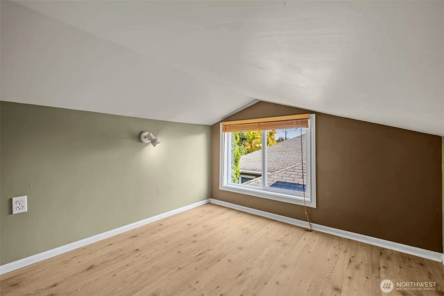 3016 NW 74th Street , Seattle, WA 98117