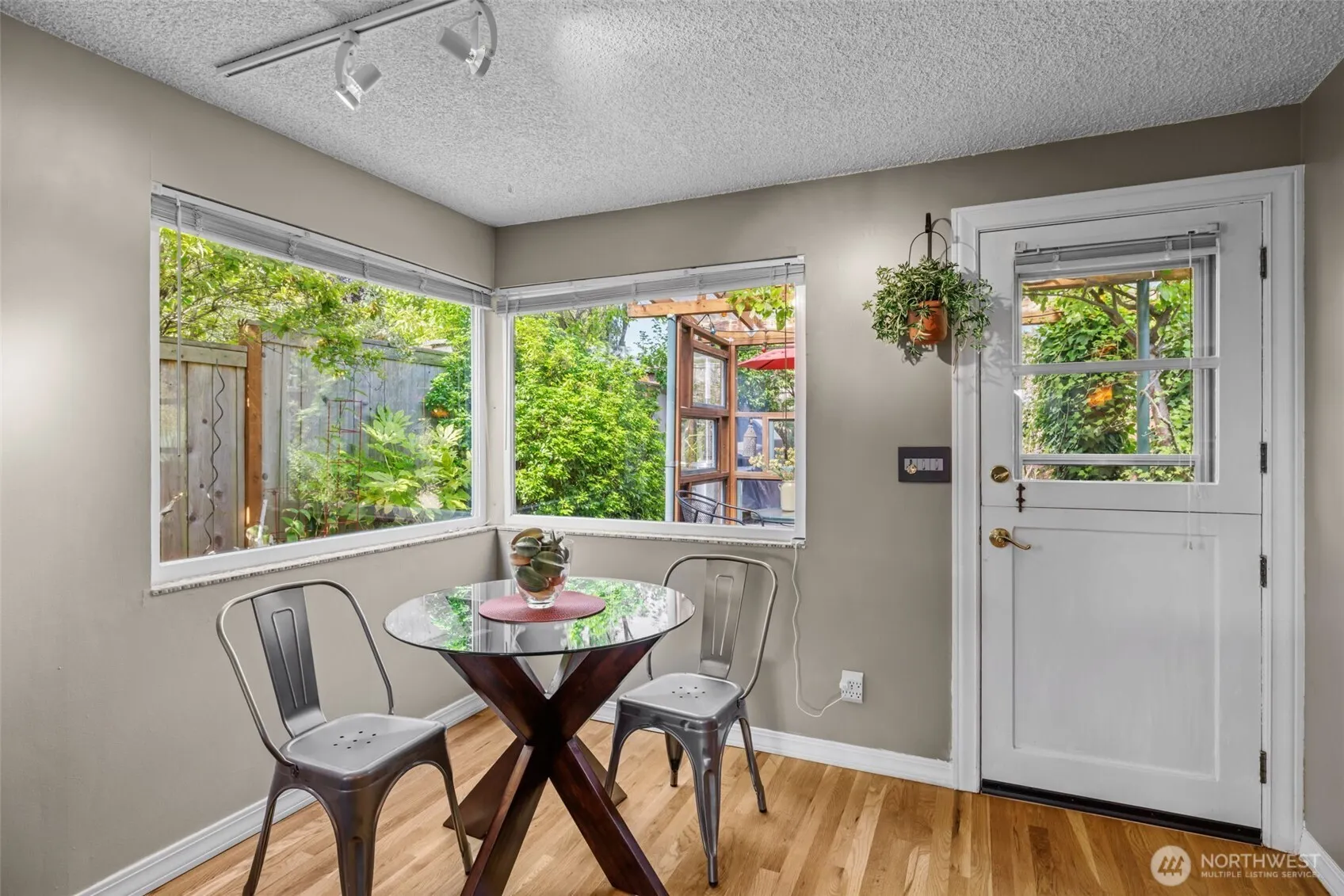 3016 NW 74th Street , Seattle, WA 98117