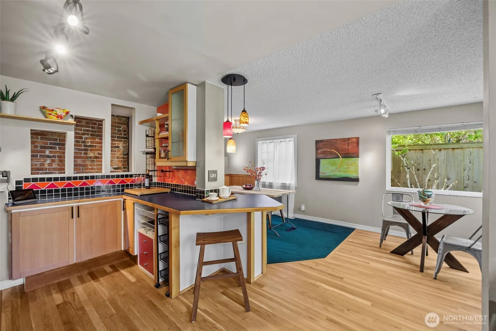 3016 NW 74th Street , Seattle, WA 98117