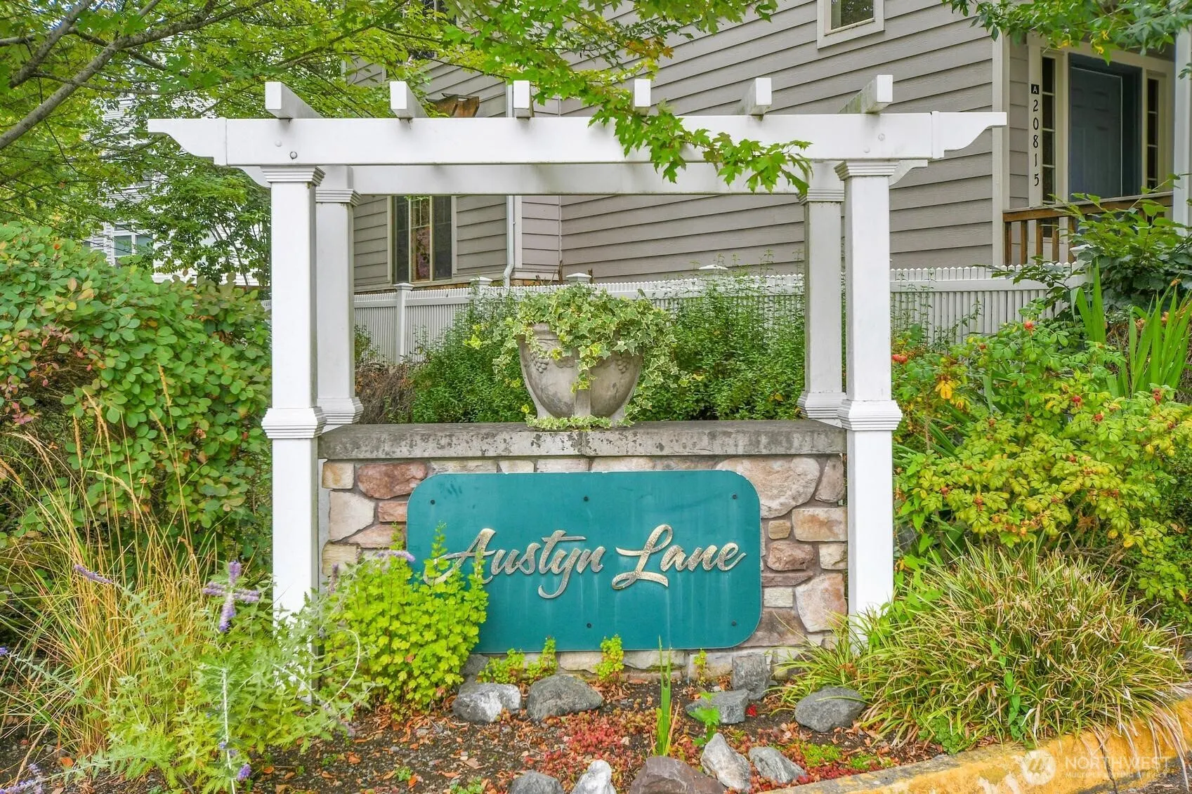 20827 70th Avenue W #A, Lynnwood, WA 98036