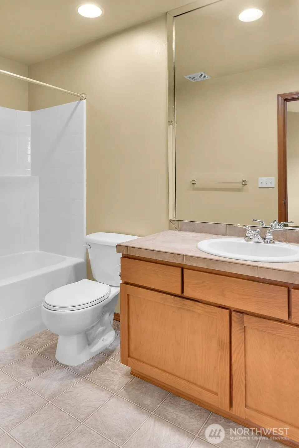 20827 70th Avenue W #A, Lynnwood, WA 98036