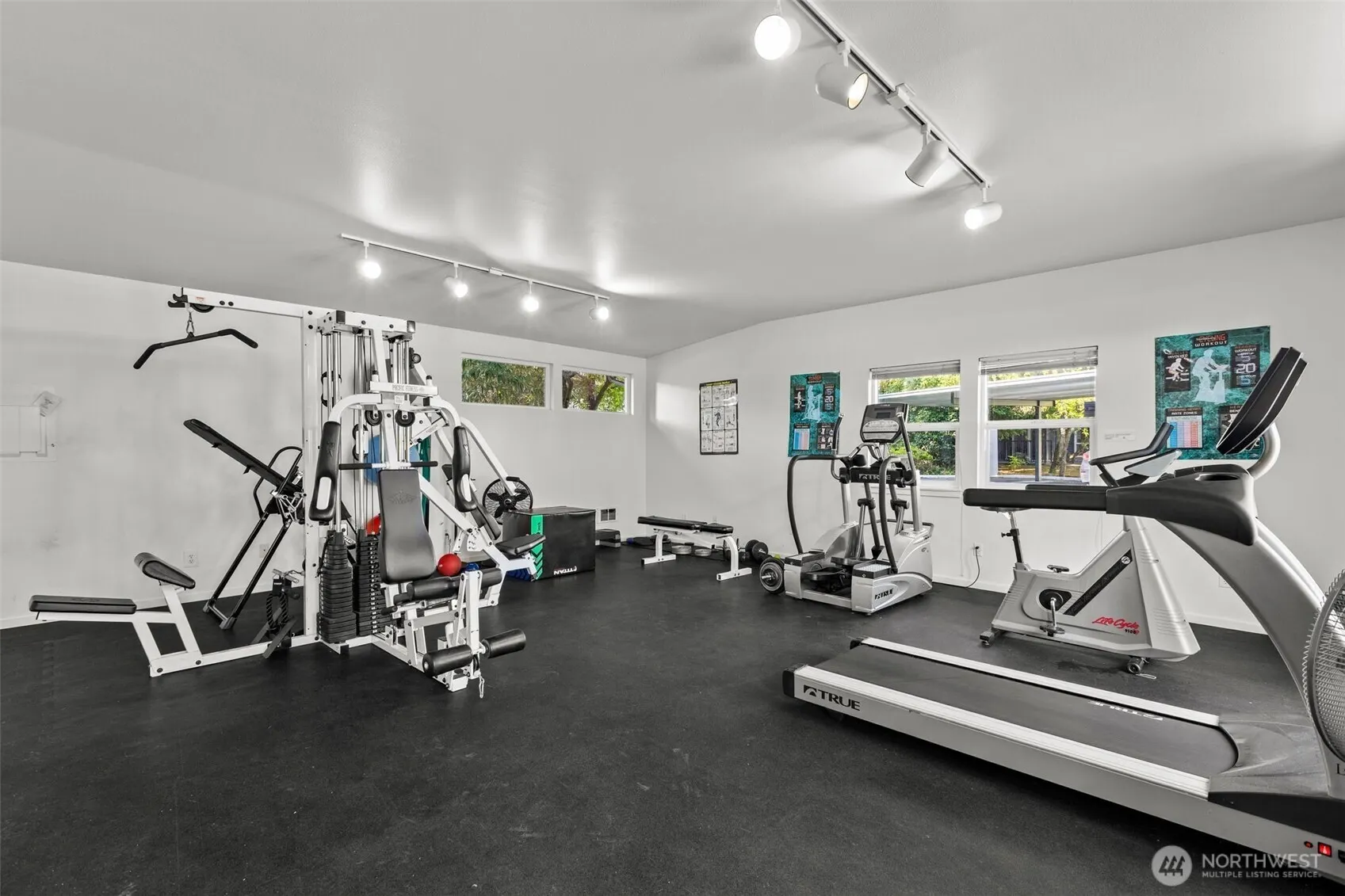 811 126th Place NE #A203, Bellevue, WA 98005