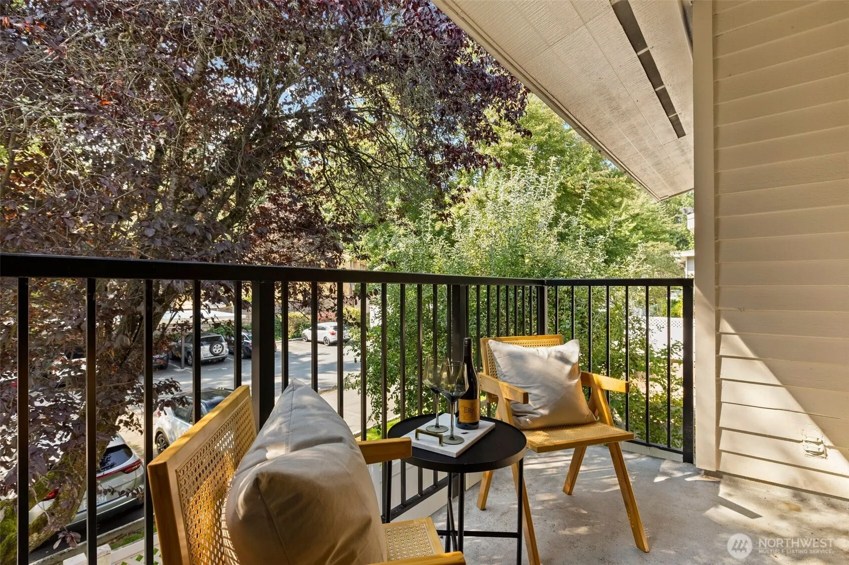 811 126th Place NE #A203, Bellevue, WA 98005