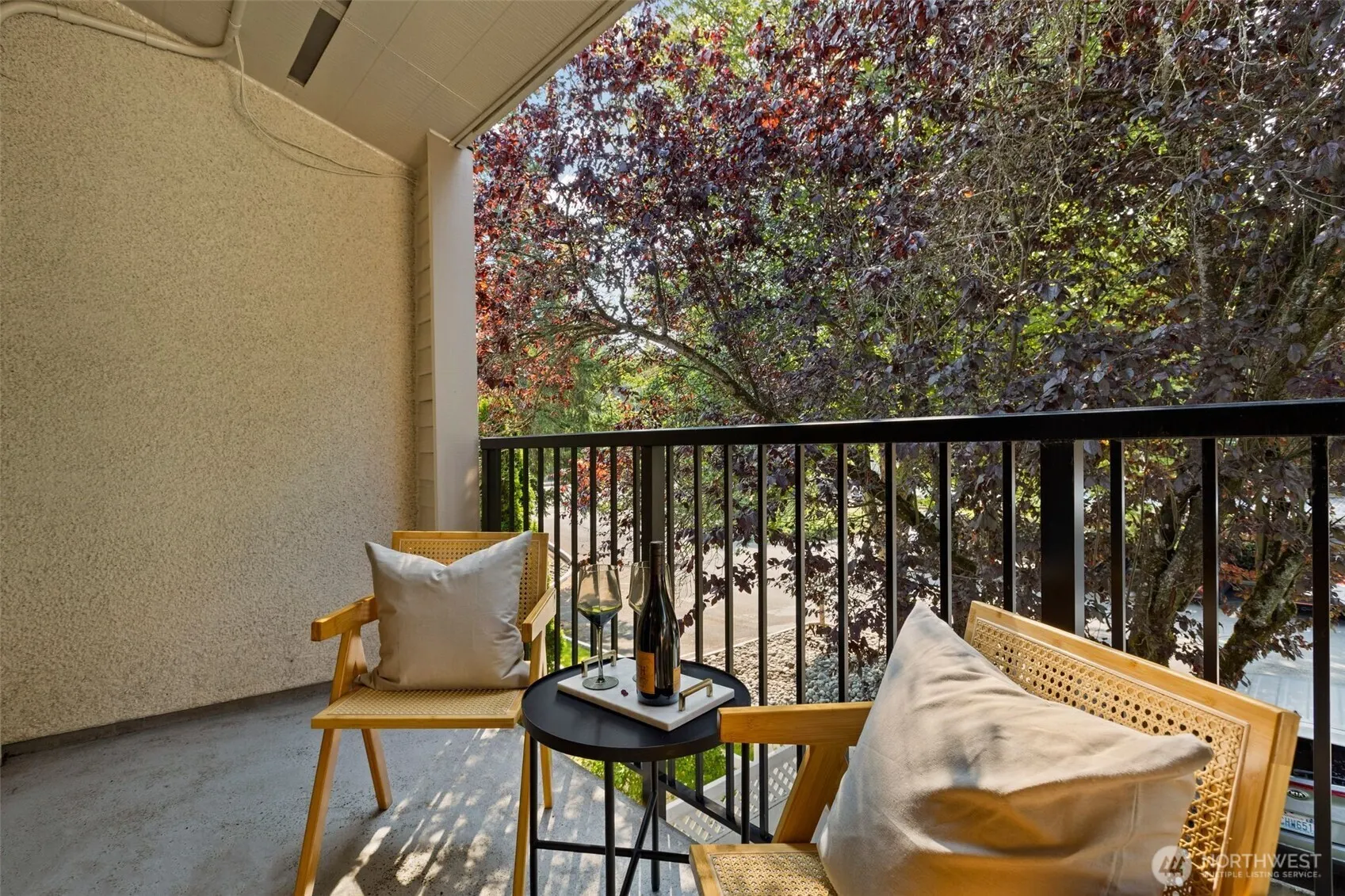 811 126th Place NE #A203, Bellevue, WA 98005