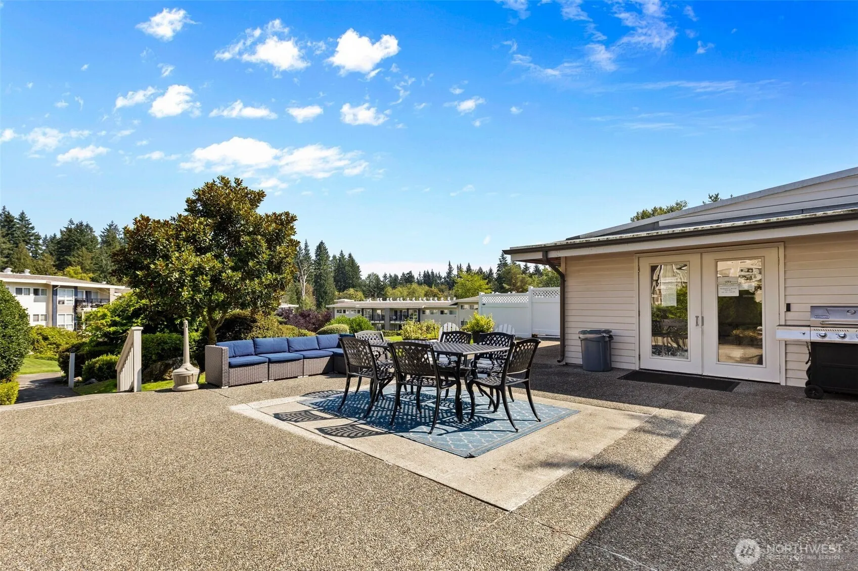 811 126th Place NE #A203, Bellevue, WA 98005