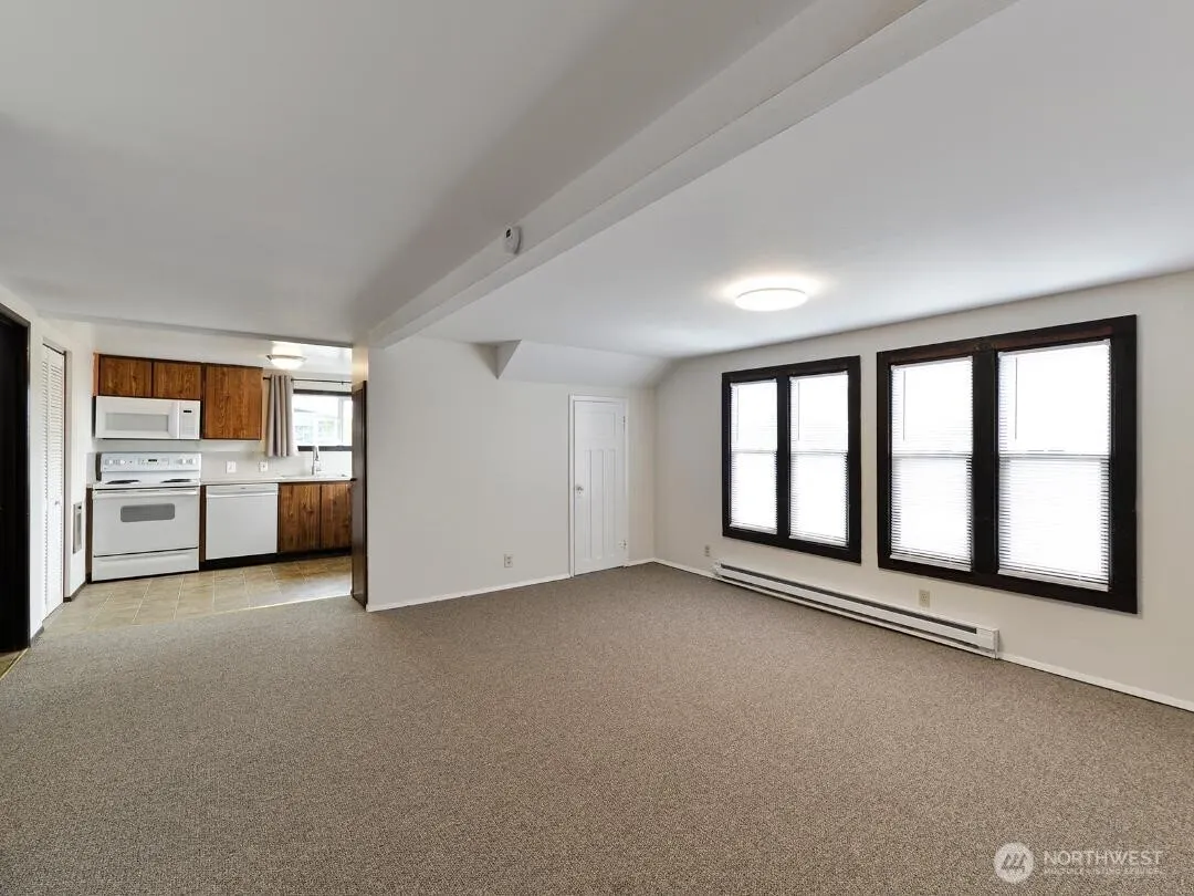 7519 greenwood Avenue N #4, Seattle, WA 98103