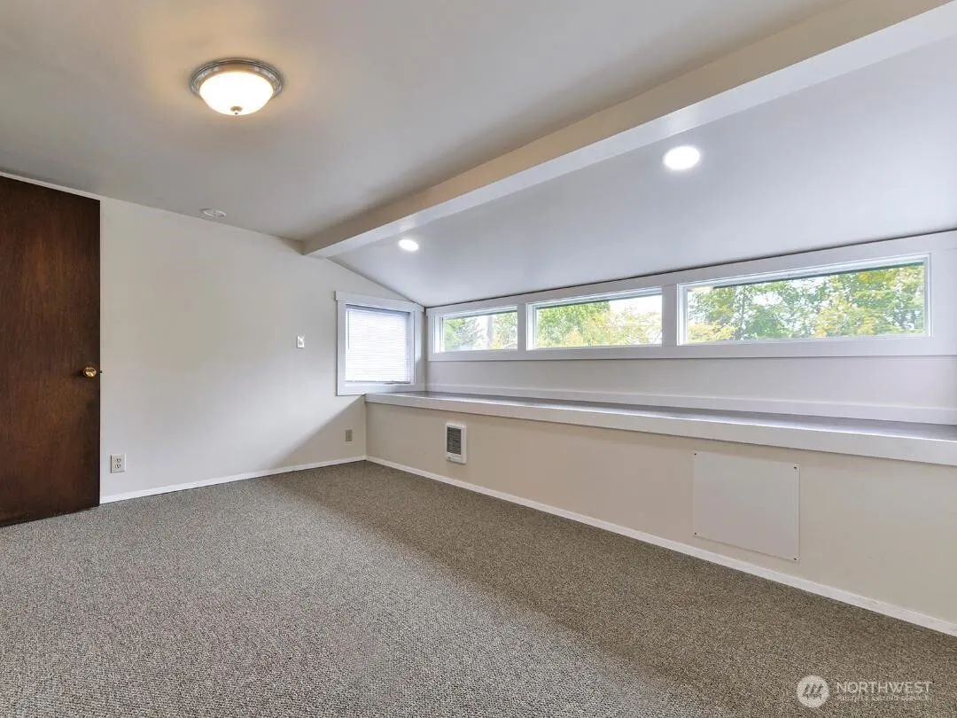 7519 greenwood Avenue N #4, Seattle, WA 98103