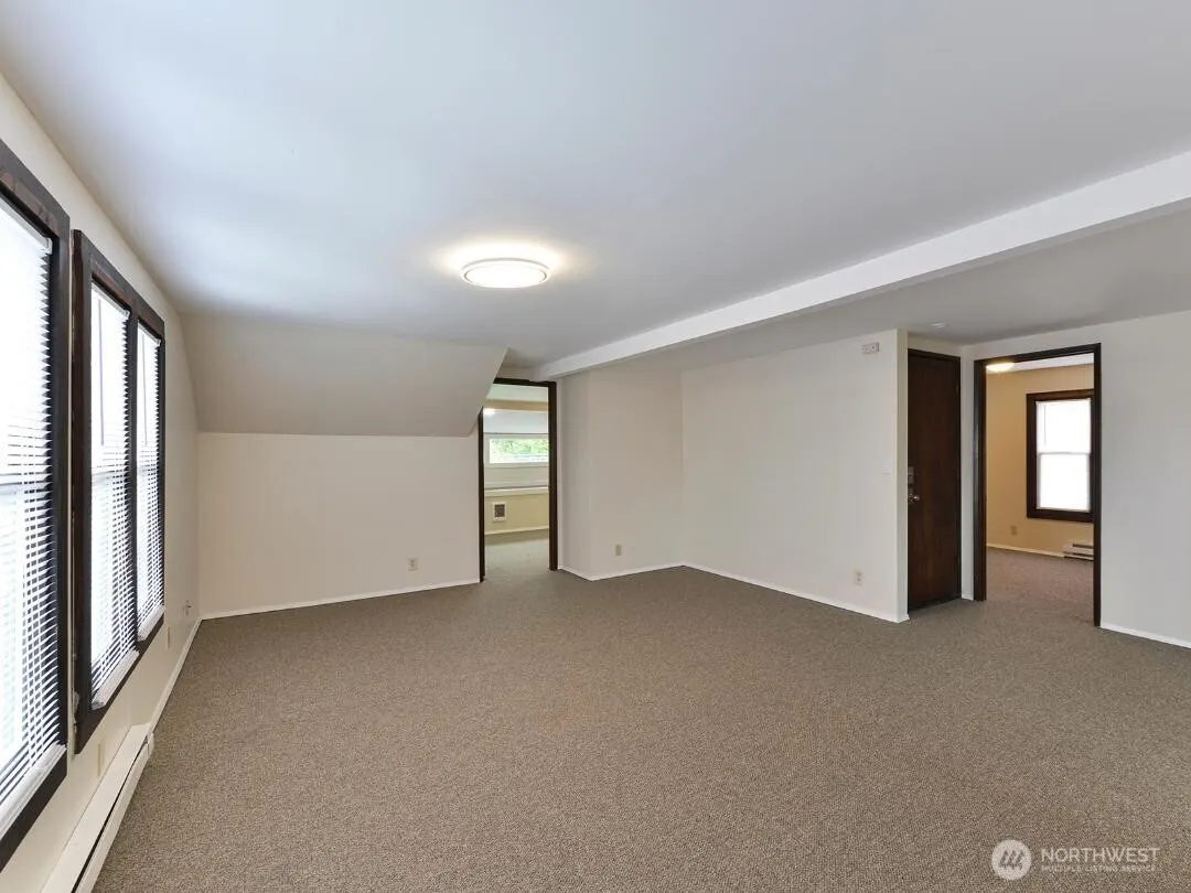 7519 greenwood Avenue N #4, Seattle, WA 98103