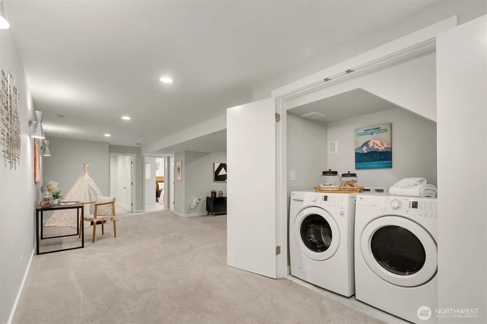 9214 21st Avenue NW, Seattle, WA 98117