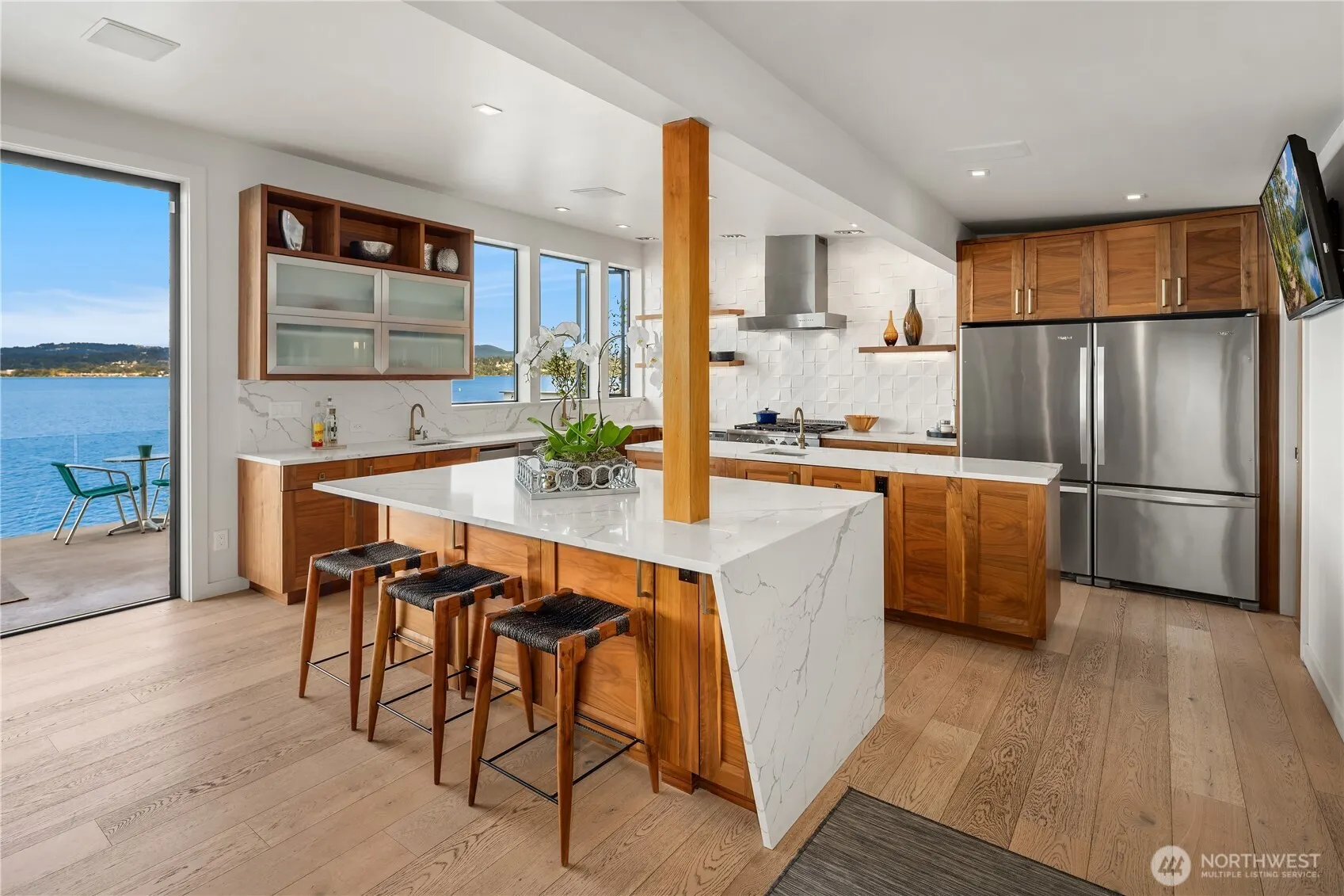 9924 Rainier Avenue S, Seattle, WA 98118-5941