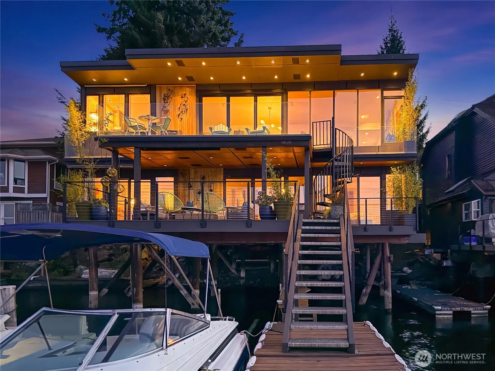 9924 Rainier Avenue S, Seattle, WA 98118-5941