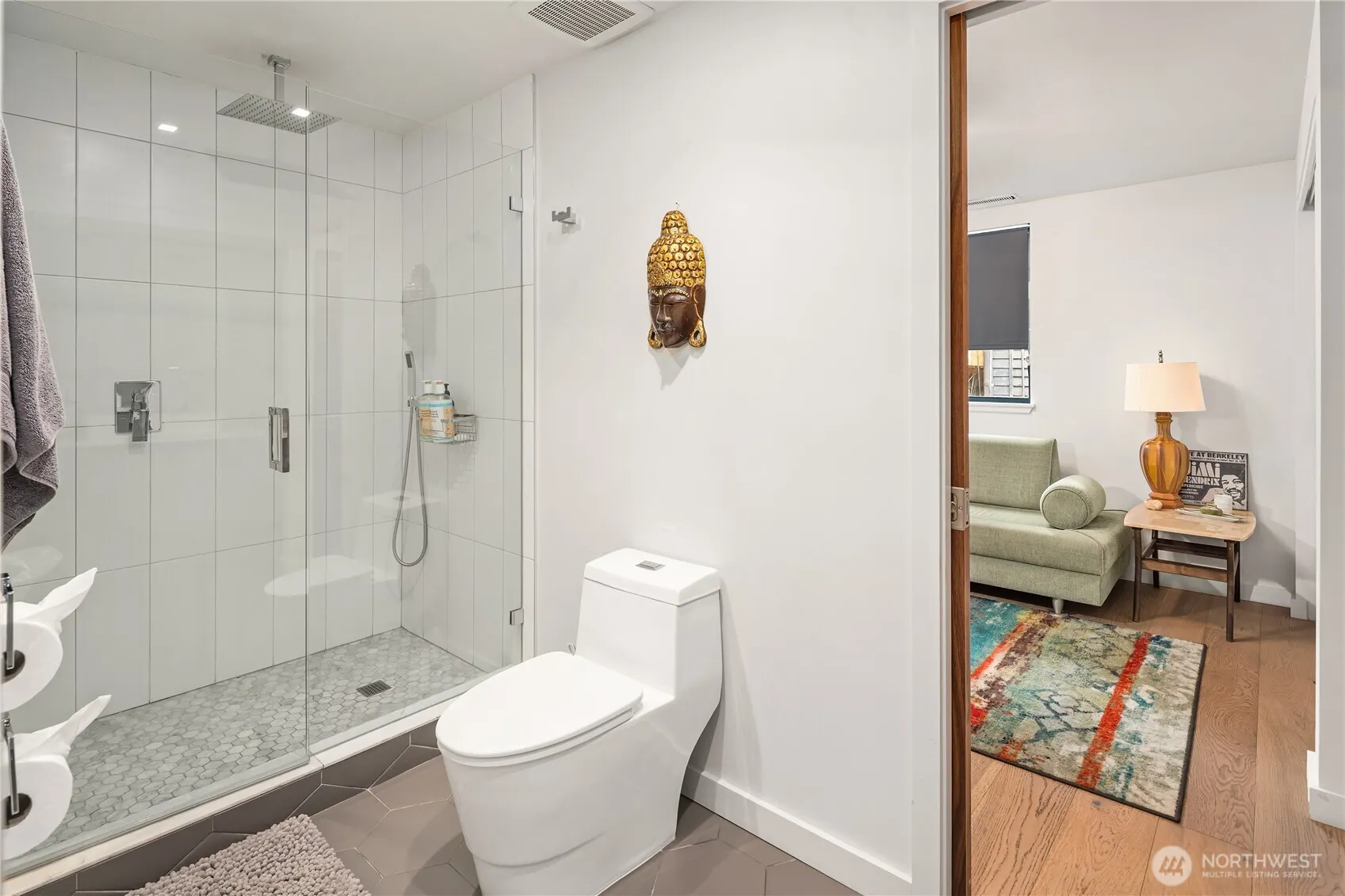 9924 Rainier Avenue S, Seattle, WA 98118-5941