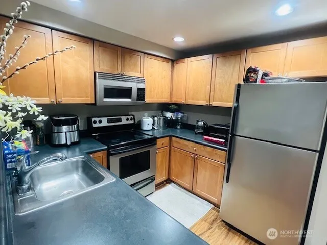 26339 116 Avenue SE #I202, Kent, WA 98030