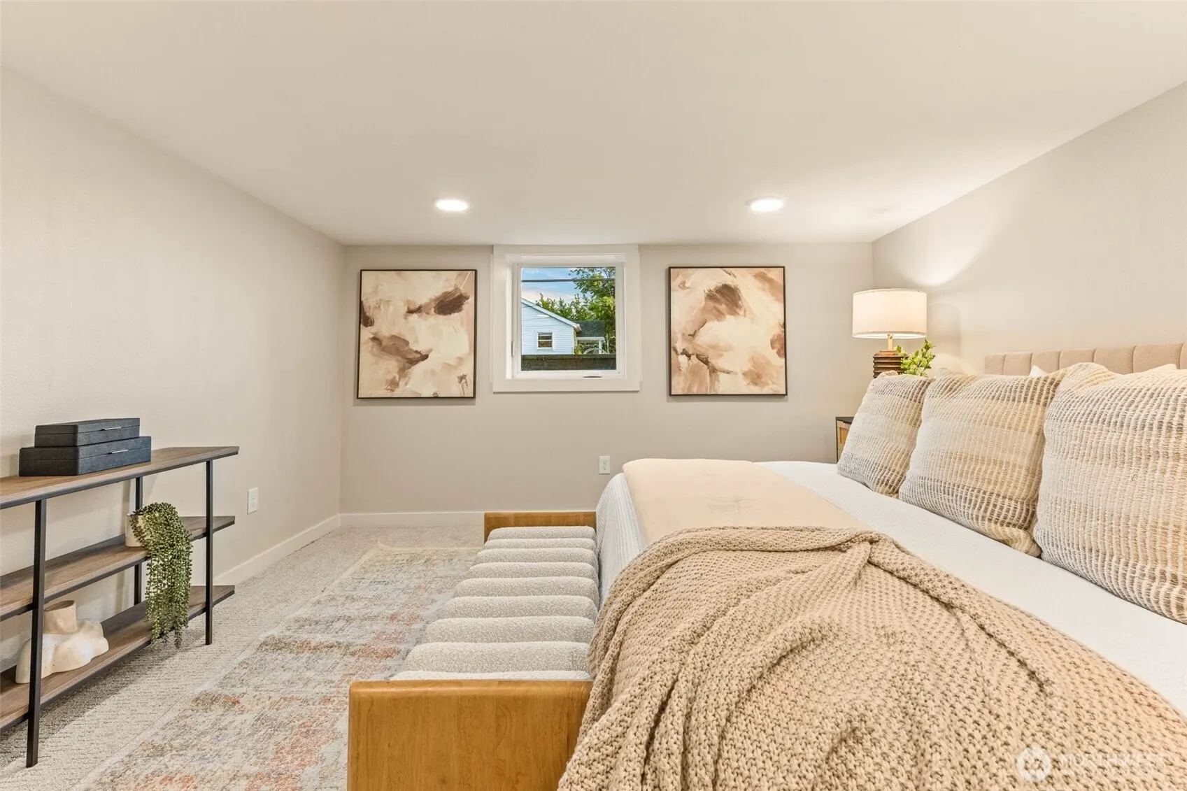 7702 10th Avenue NW, Seattle, WA 98117