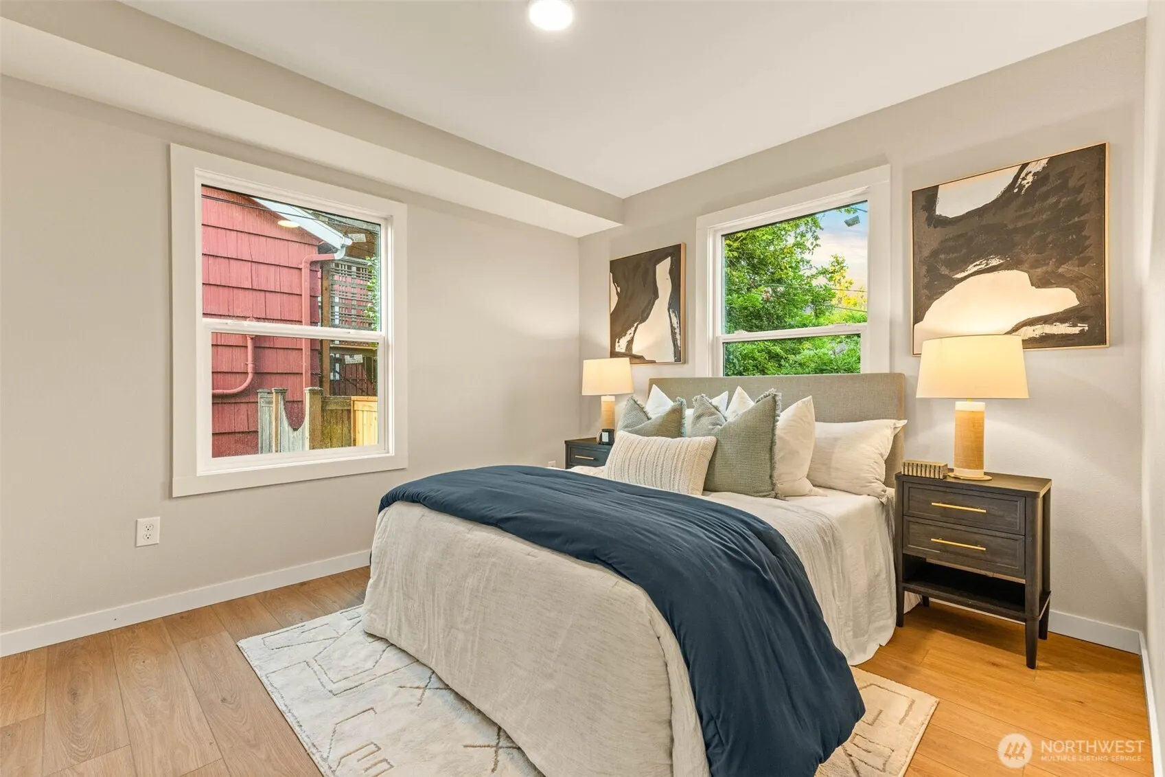 7702 10th Avenue NW, Seattle, WA 98117