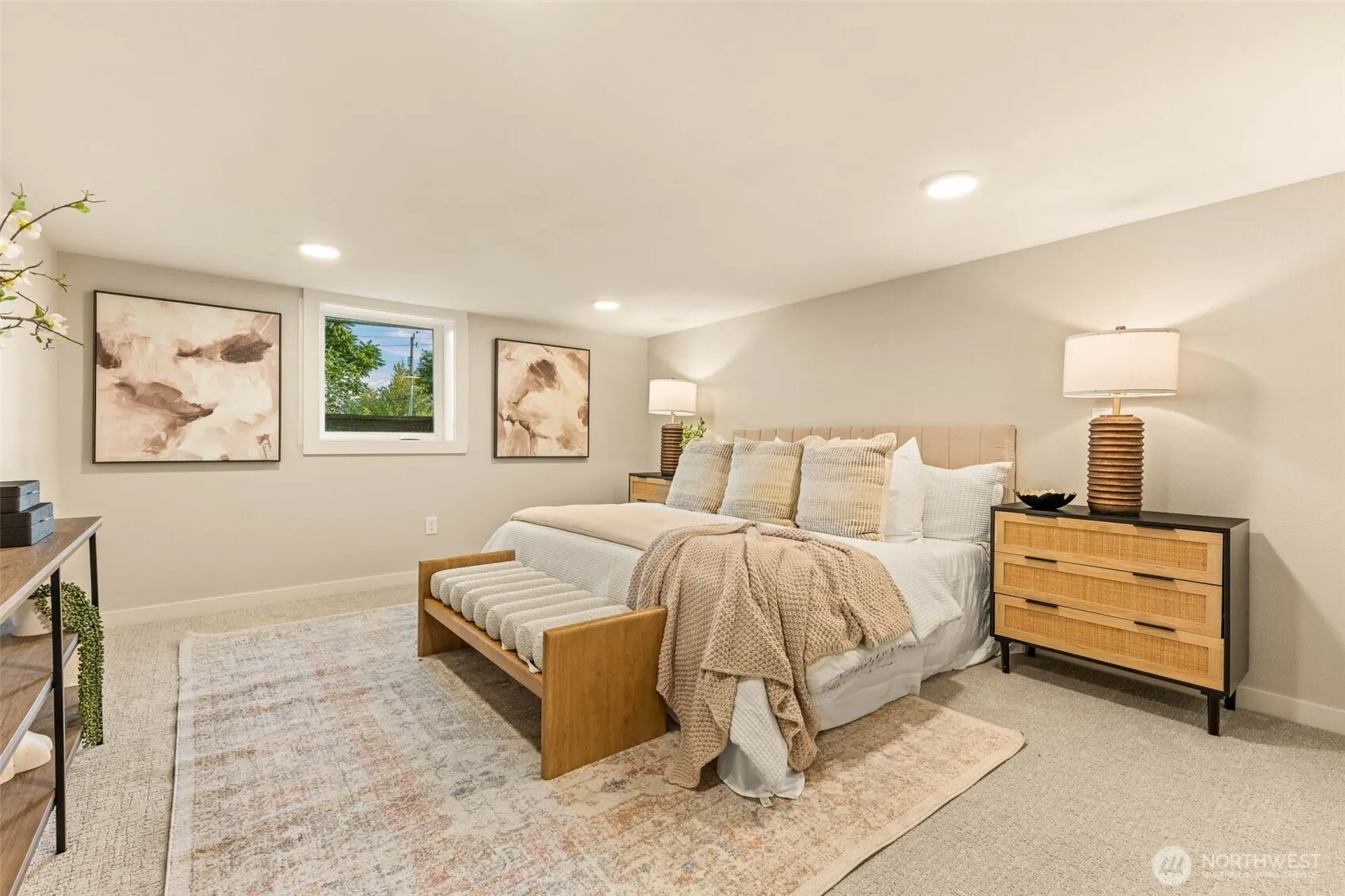 7702 10th Avenue NW, Seattle, WA 98117